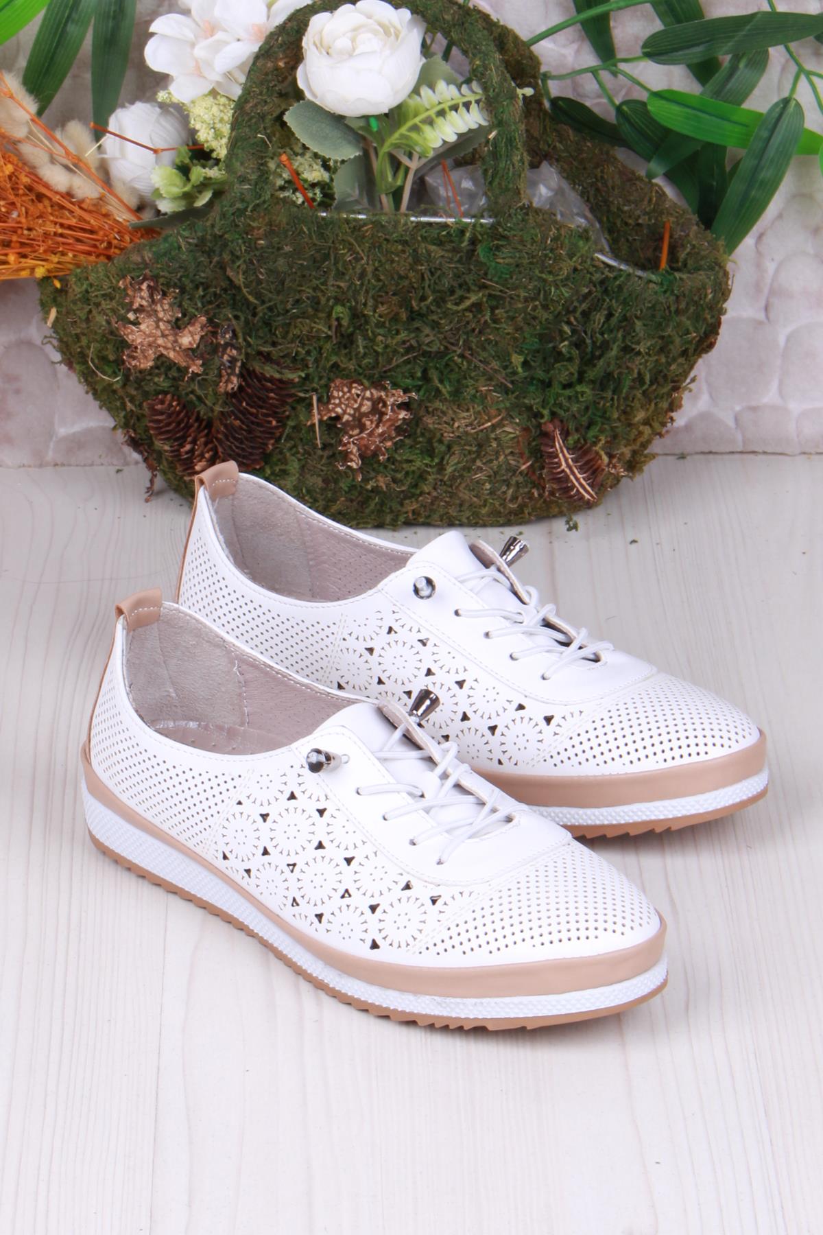 701-3 Anatomik Rahat Lazer Baskılı Delikli Lastik Bağcıklı Kadın Ayakkabı - Görsel 4