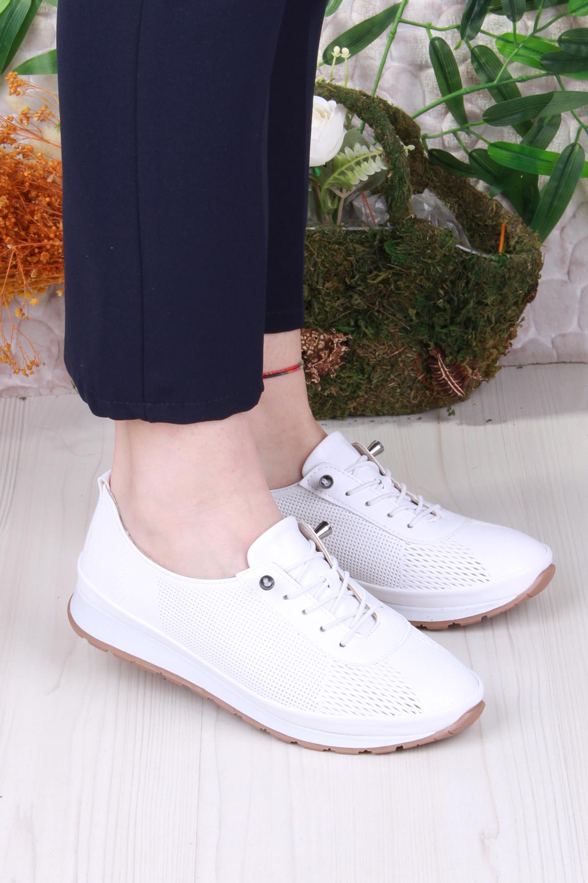 701-5 Anatomik Rahat Lazer Baskılı Lastik Bağcıklı Kadın Ayakkabı - Görsel 2