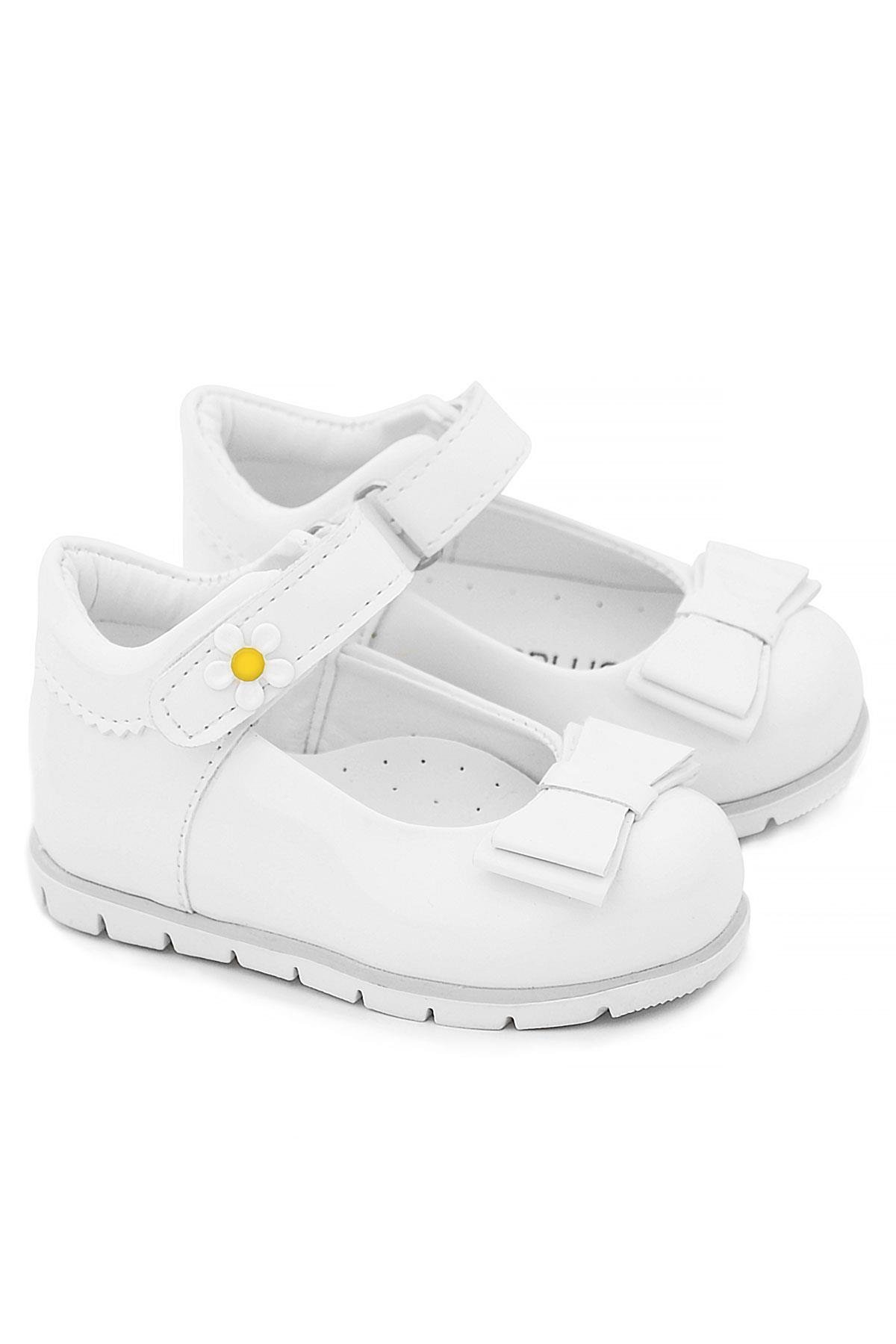 Beyaz Rugan Fiyonklu Papatya Detaylı Kız Bebek Babet Ayakkabı - Görsel 9