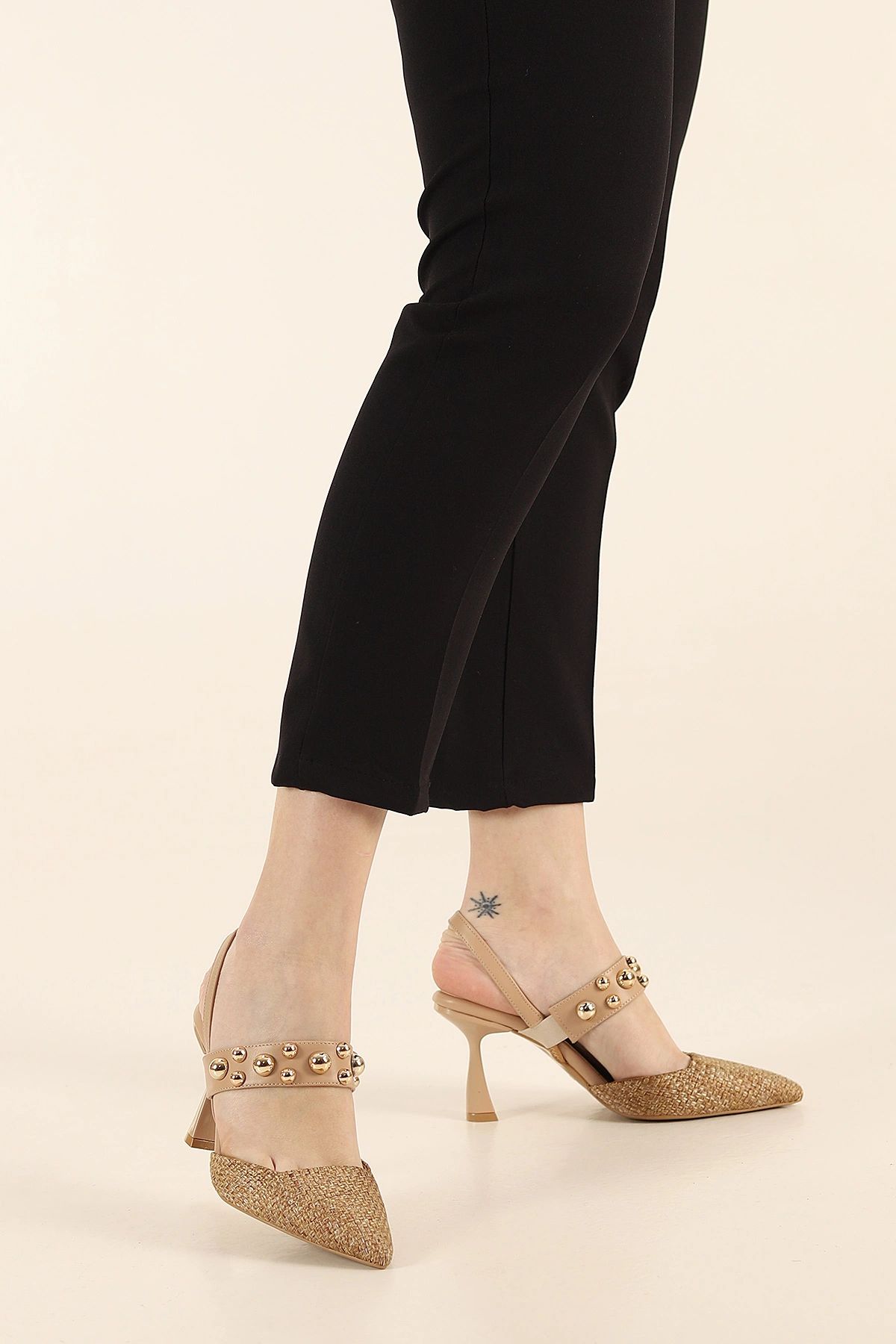 Zımba Detaylı Topuklu Arkası Açık Kadın Stiletto Ayakkabı - Görsel 2