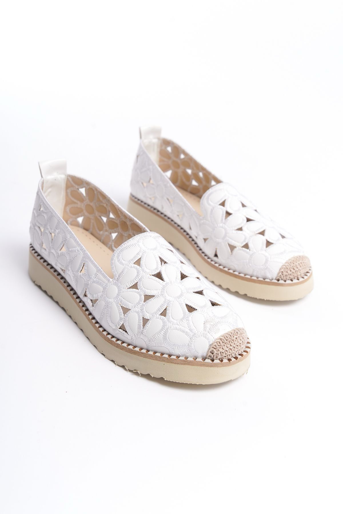 Çiçek Detaylı Kadın Babet Ayakkabı - Görsel 7