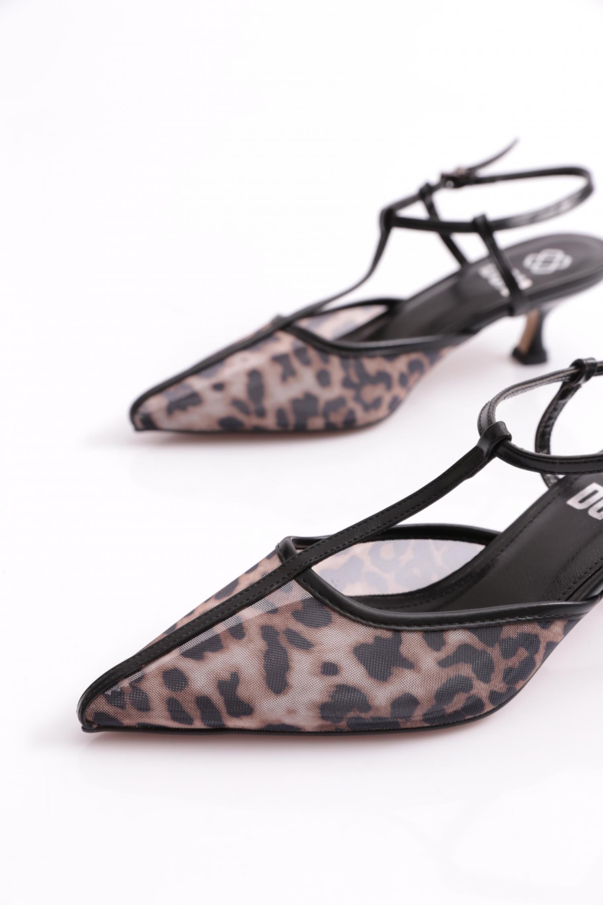 5855 Kadin Sivri Burun Topuklu Ayakkabi - Görsel 5