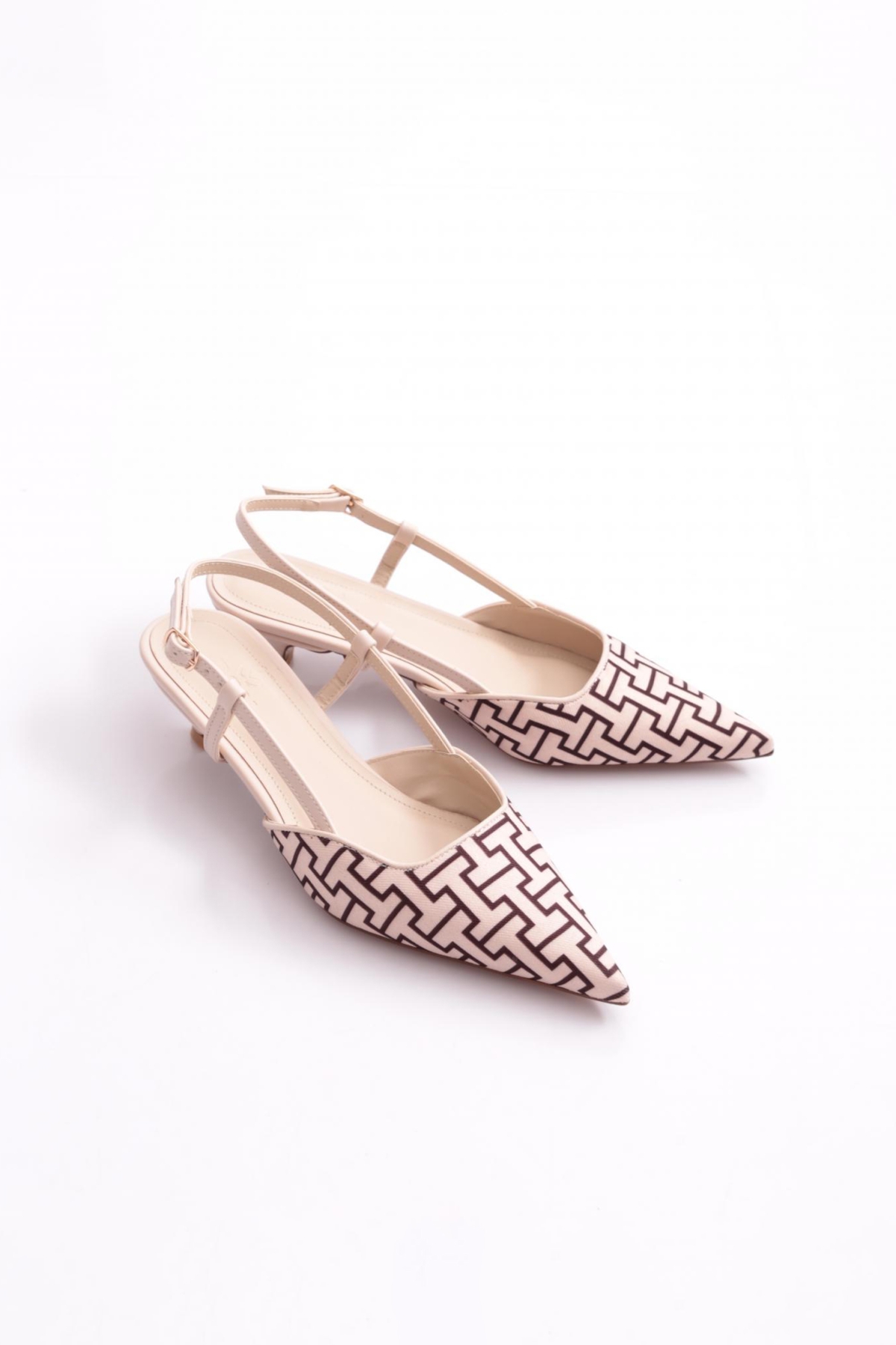 6305-1 Kadin Arkadan Bağlamali Topuklu Ayakkabi - Görsel 3