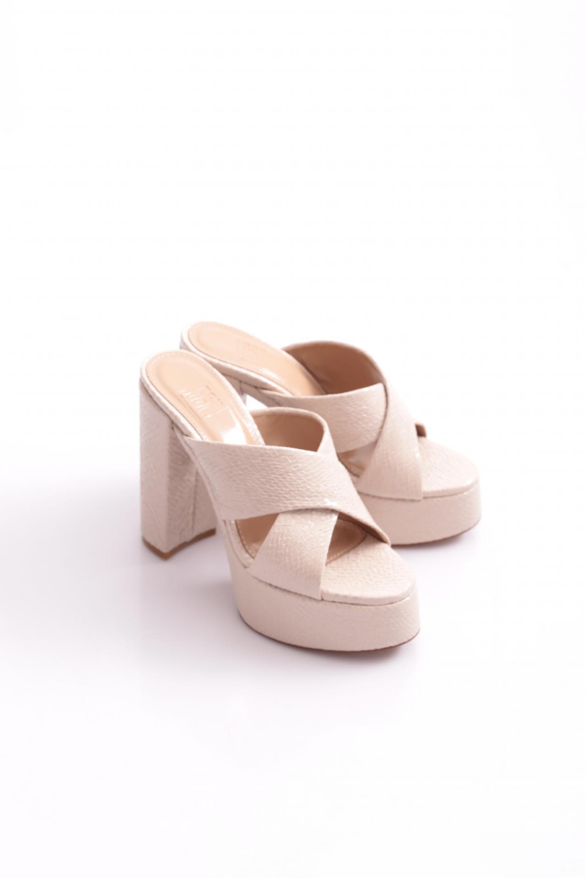 26 Kadin Kalin Taban Çapraz Şerit Terlik - Görsel 3