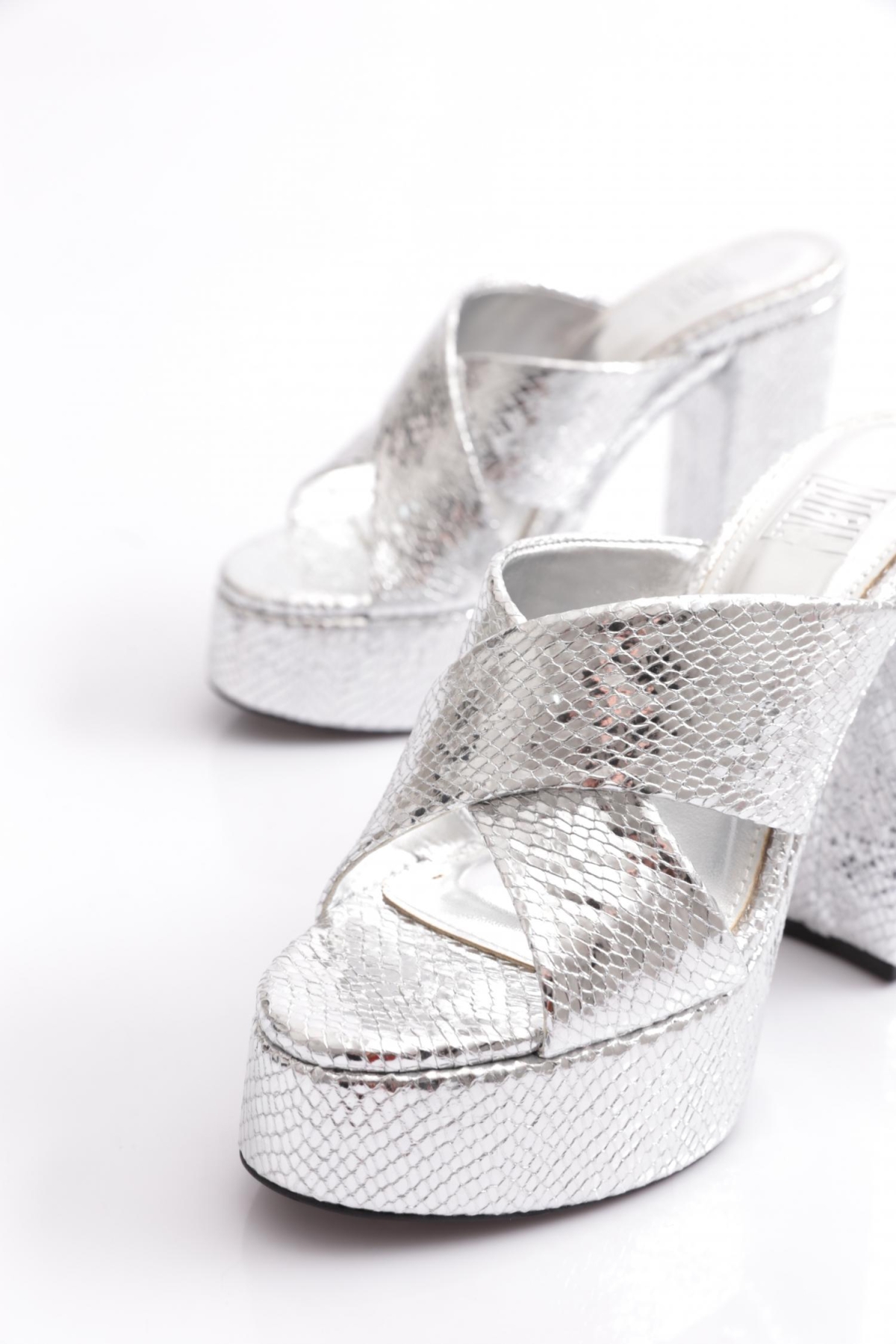 26 Kadin Kalin Taban Çapraz Şerit Terlik - Görsel 5