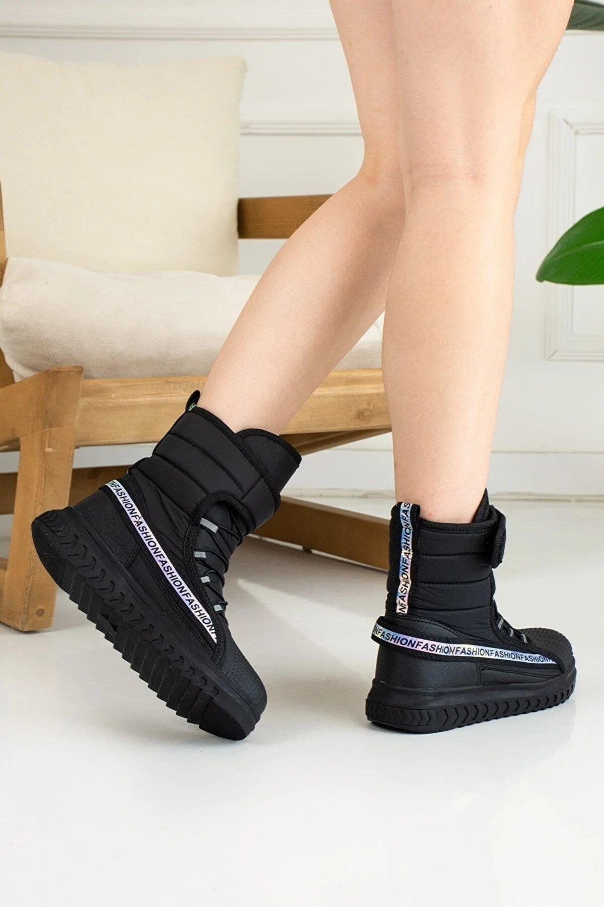 Twingo 920 Siyah Kürklü Kadın Düz Kar Botu - Görsel 4