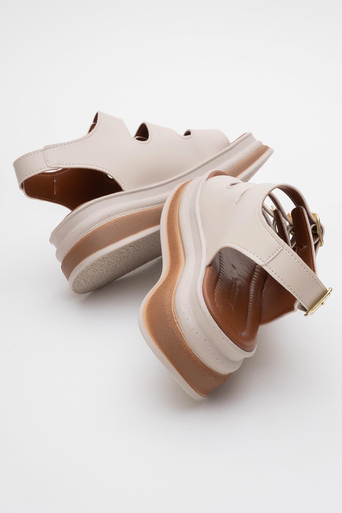 Kadın Tokalı Sandalet BEJ - Görsel 5