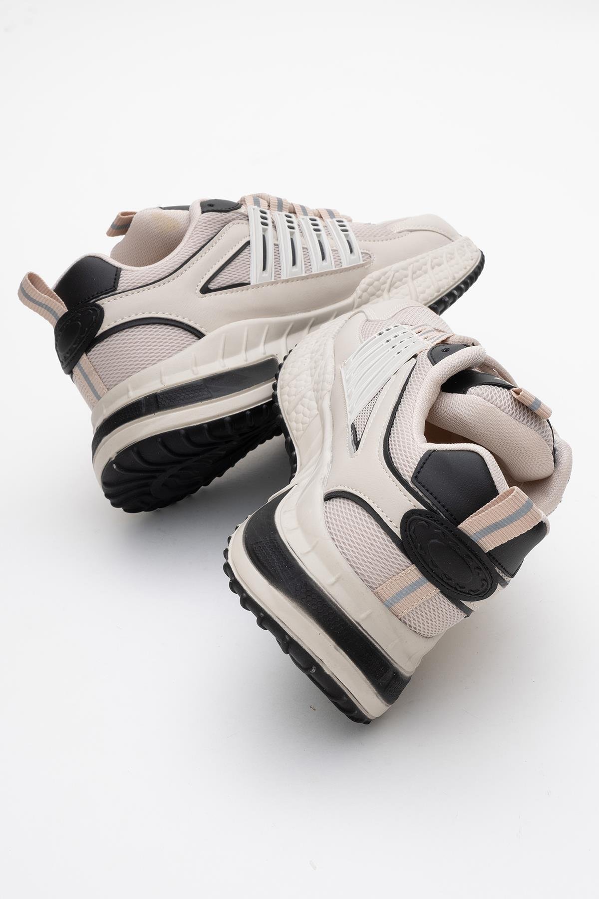 Anorak Bağcıklı Kadın Spor Ayakkabı BEJ SİYAH - Görsel 5