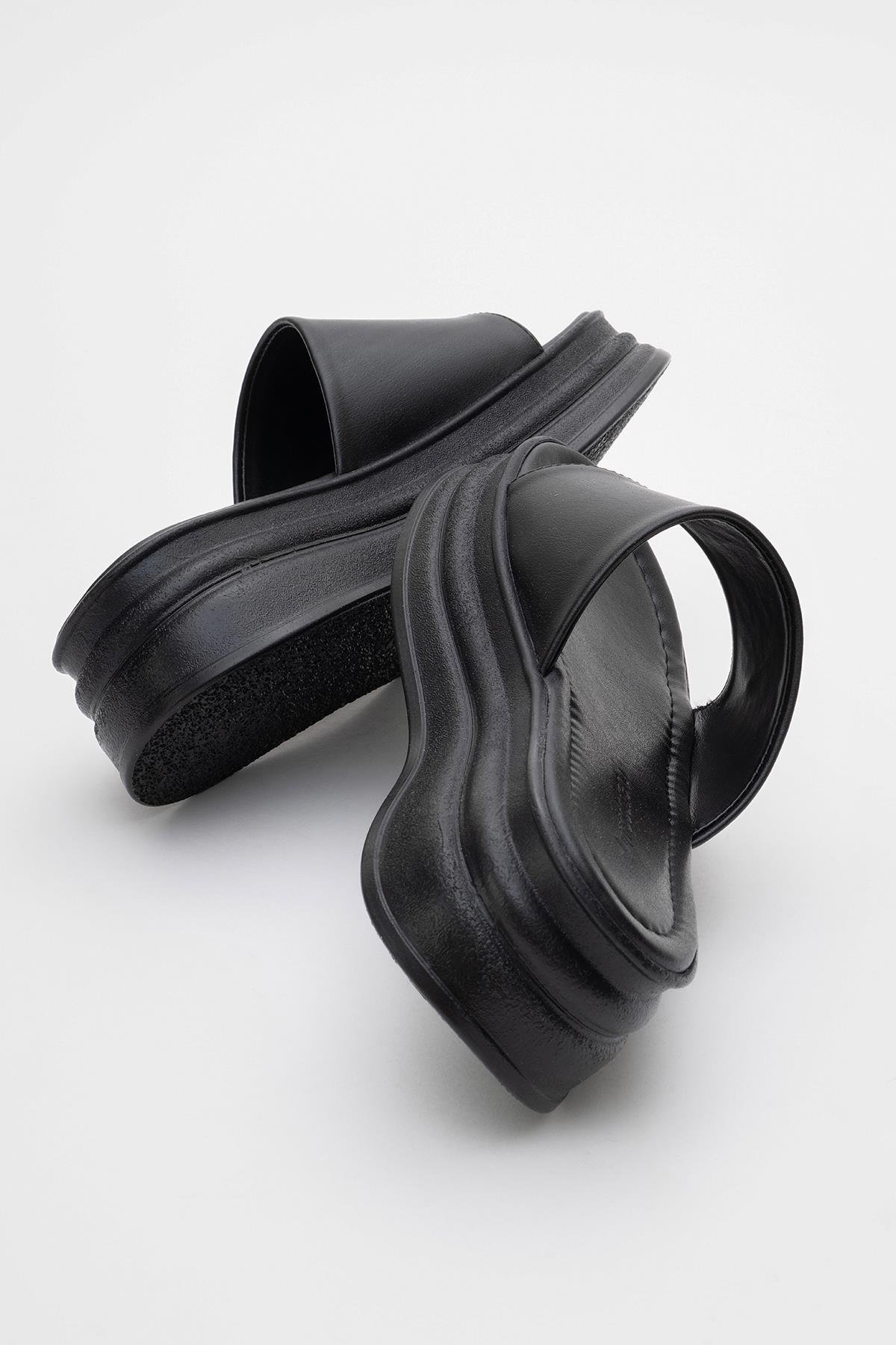 Kadın Geniş Bantlı Terlik SİYAH - Görsel 5