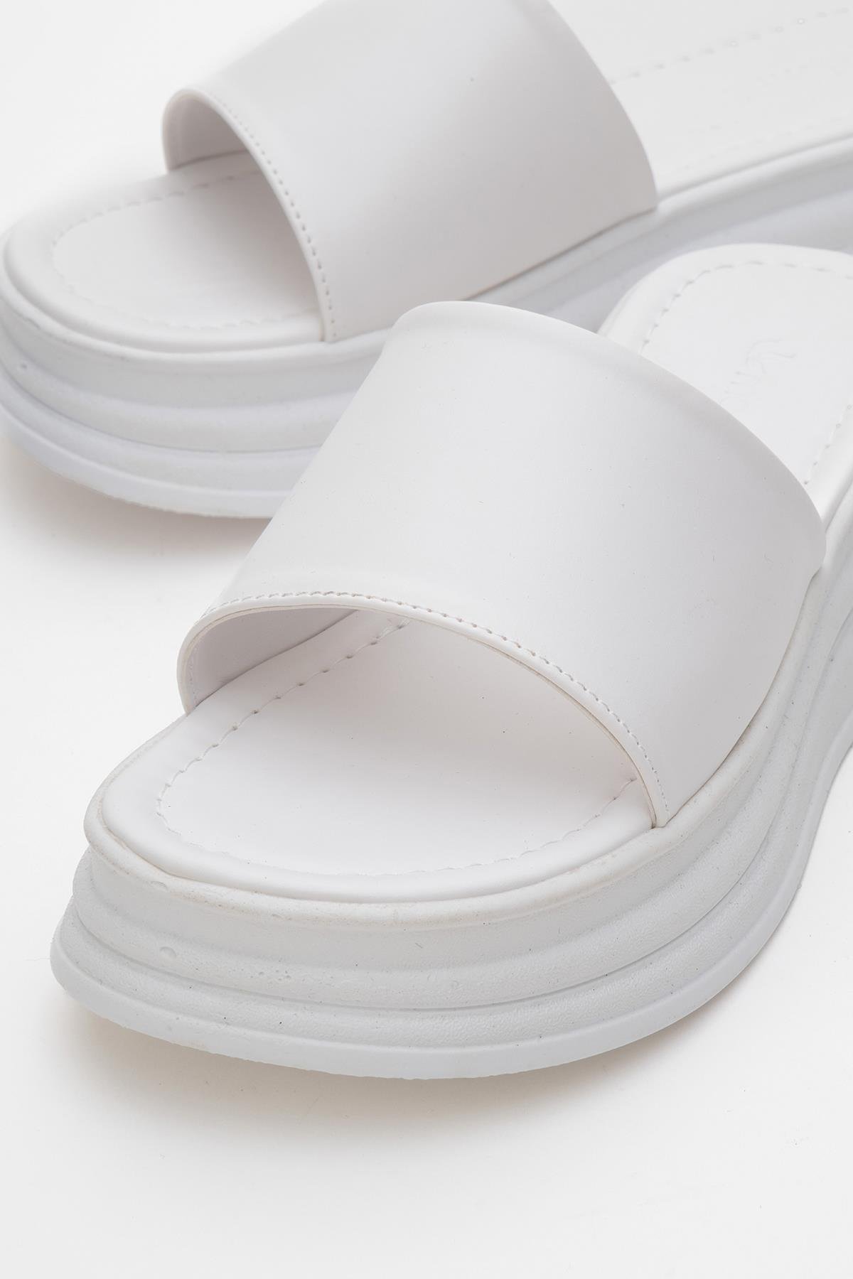Kadın Geniş Bantlı Terlik BEYAZ - Görsel 4
