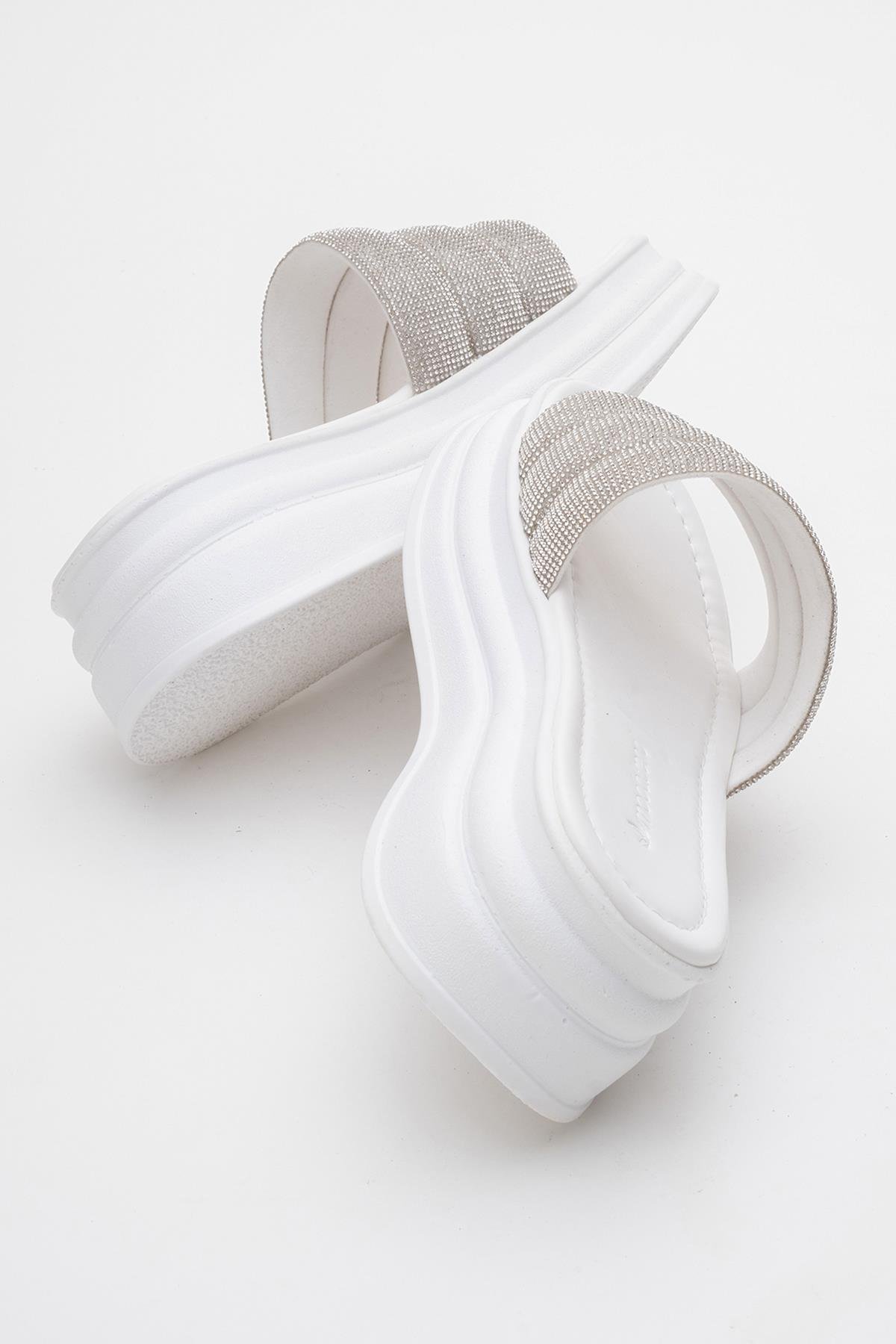 Kadın Kalın Taşlı Biyeli Terlik BEYAZ - Görsel 5