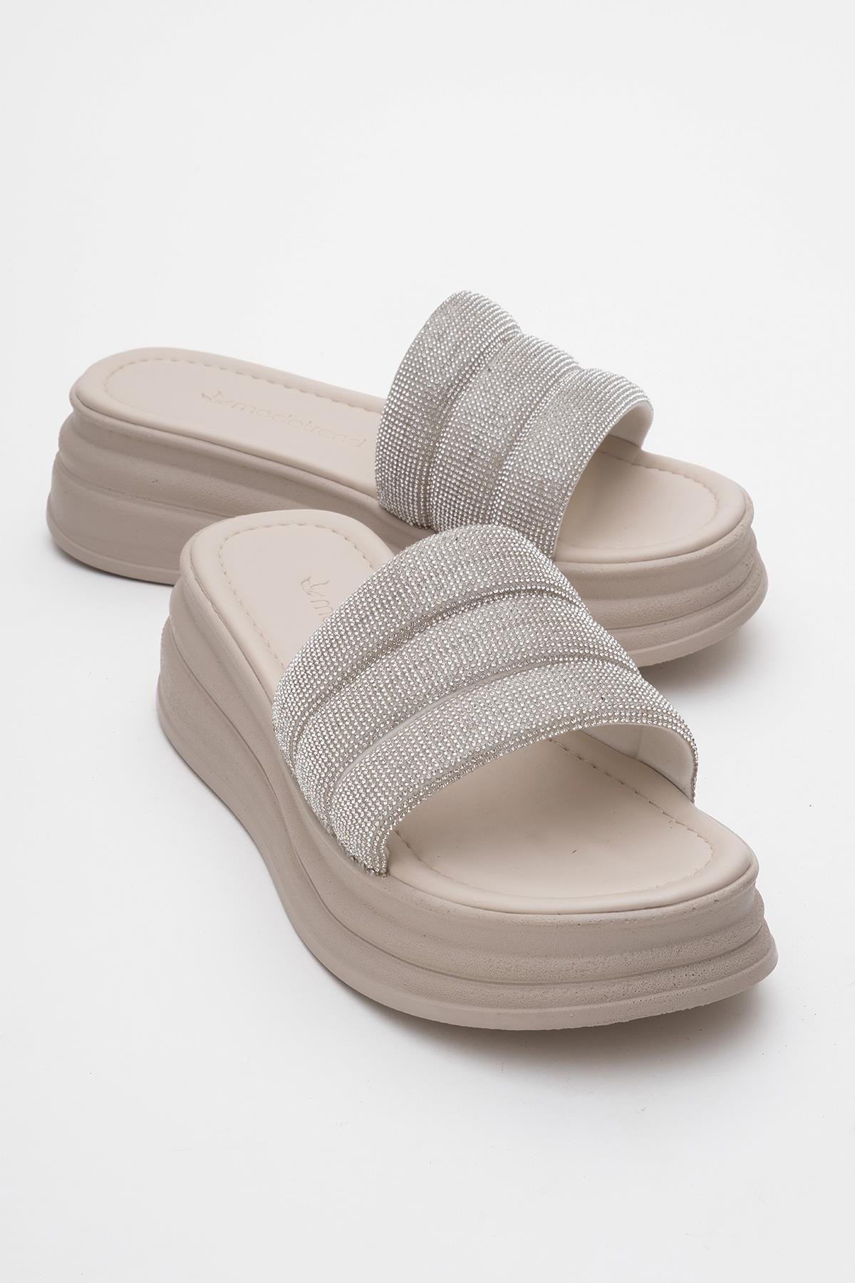 Kadın Kalın Taşlı Biyeli Terlik BEJ - Görsel 2