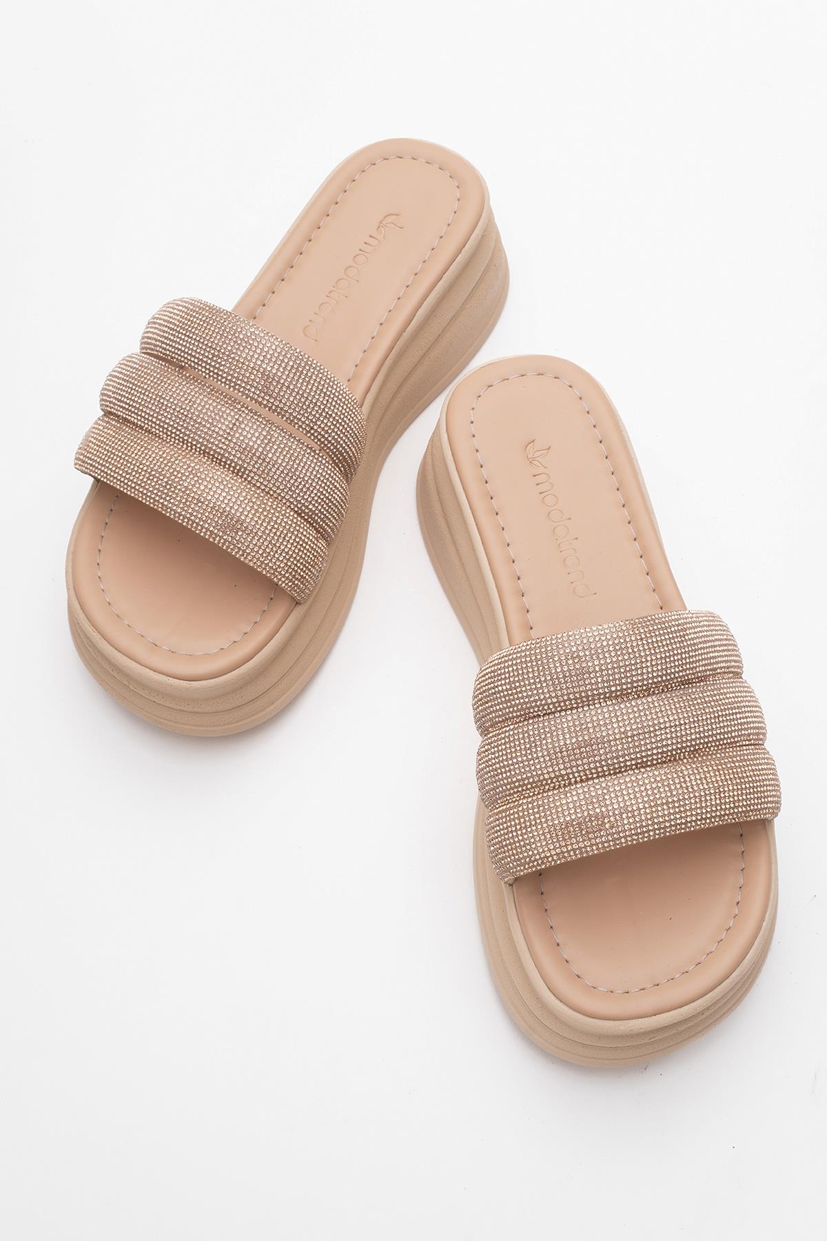 Kadın Kalın Taşlı Biyeli Terlik NUDE - Görsel 6