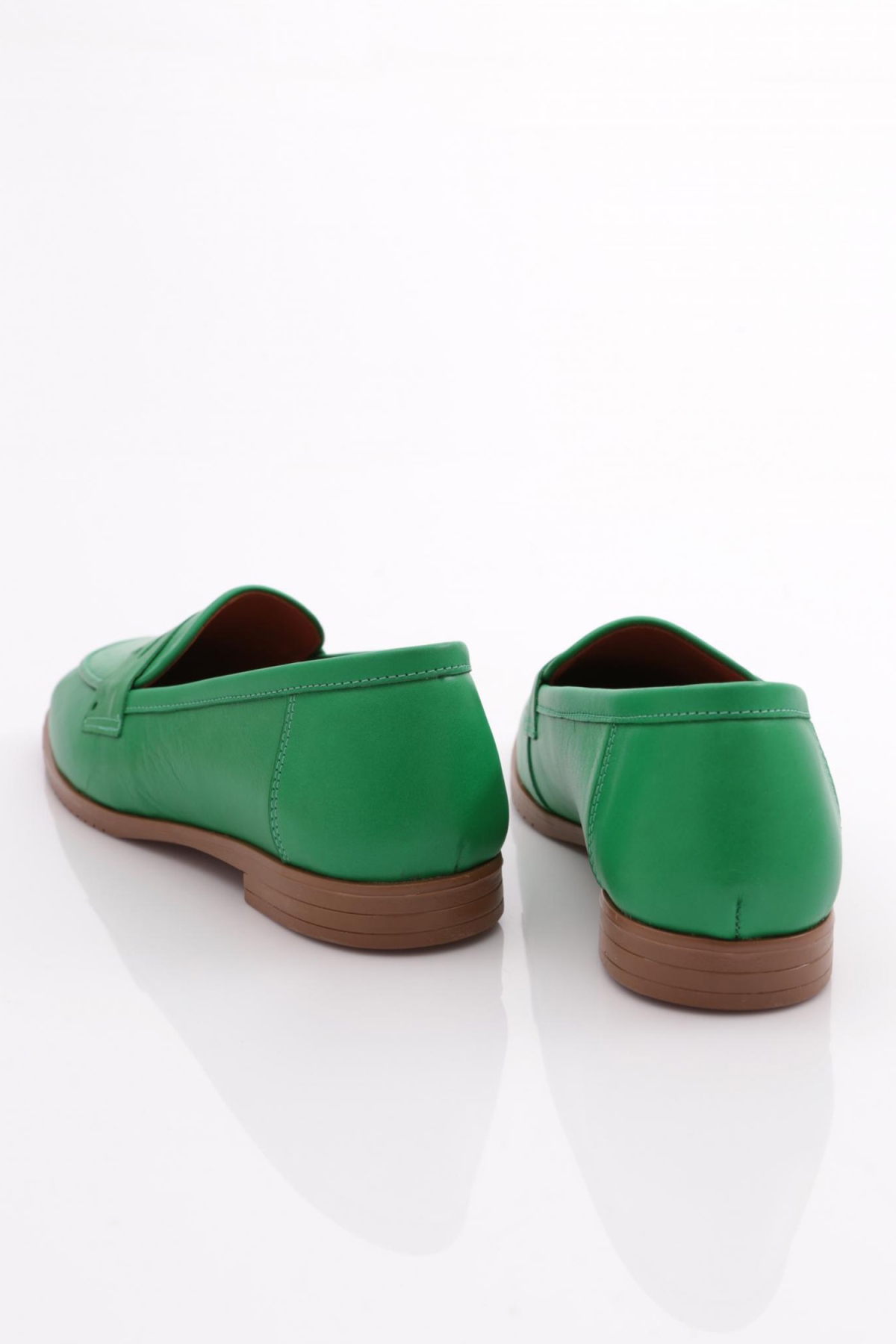 010 Kadin Küt Burun Şekilli Babet - Görsel 4