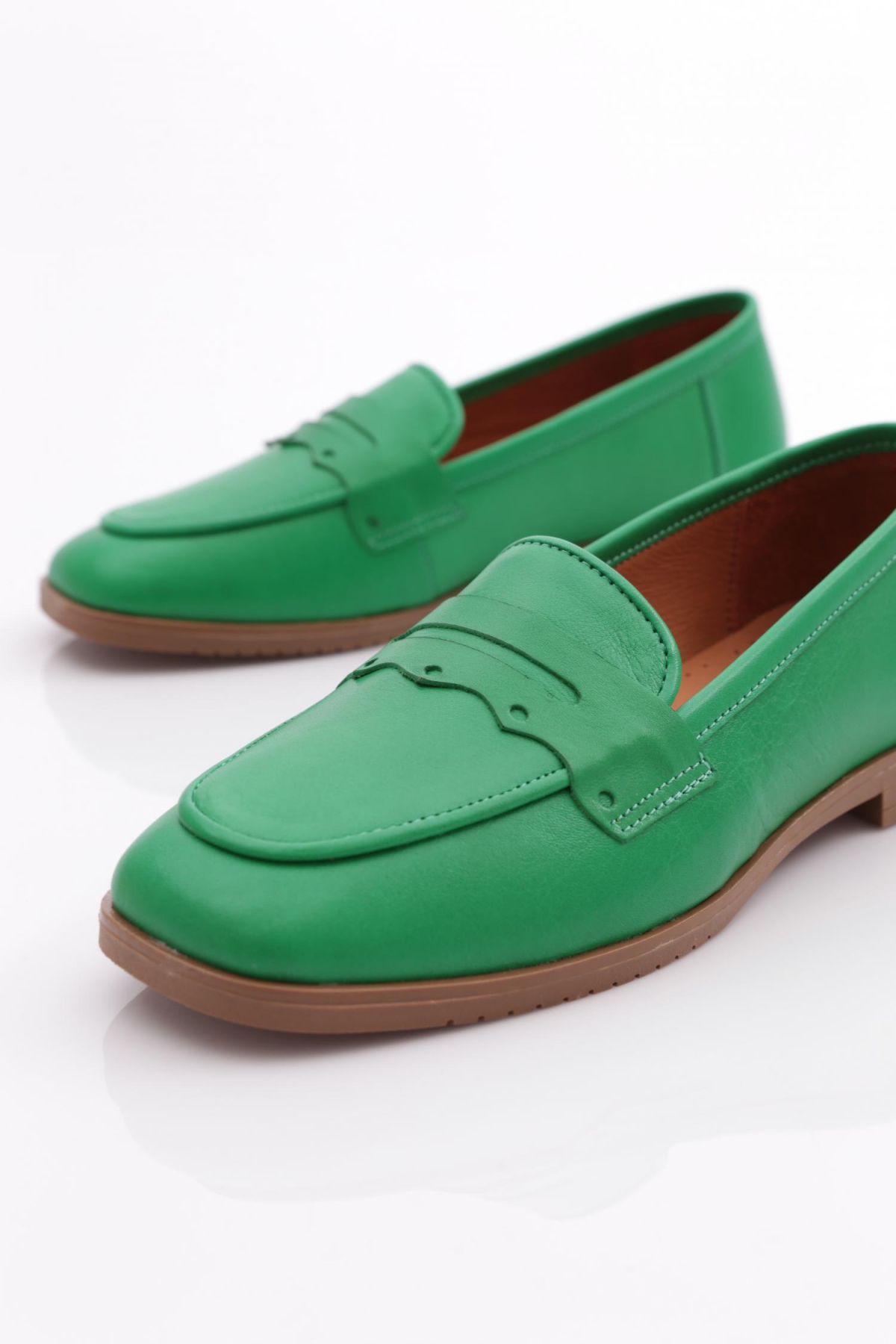 010 Kadin Küt Burun Şekilli Babet - Görsel 5