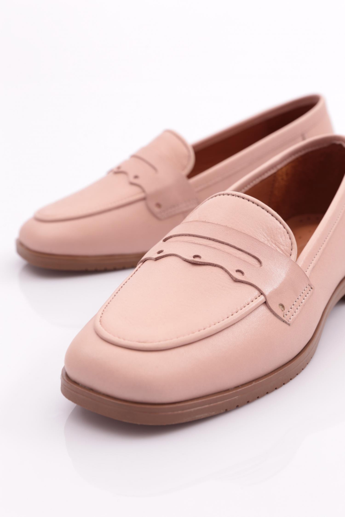 010 Kadin Küt Burun Şekilli Babet - Görsel 5