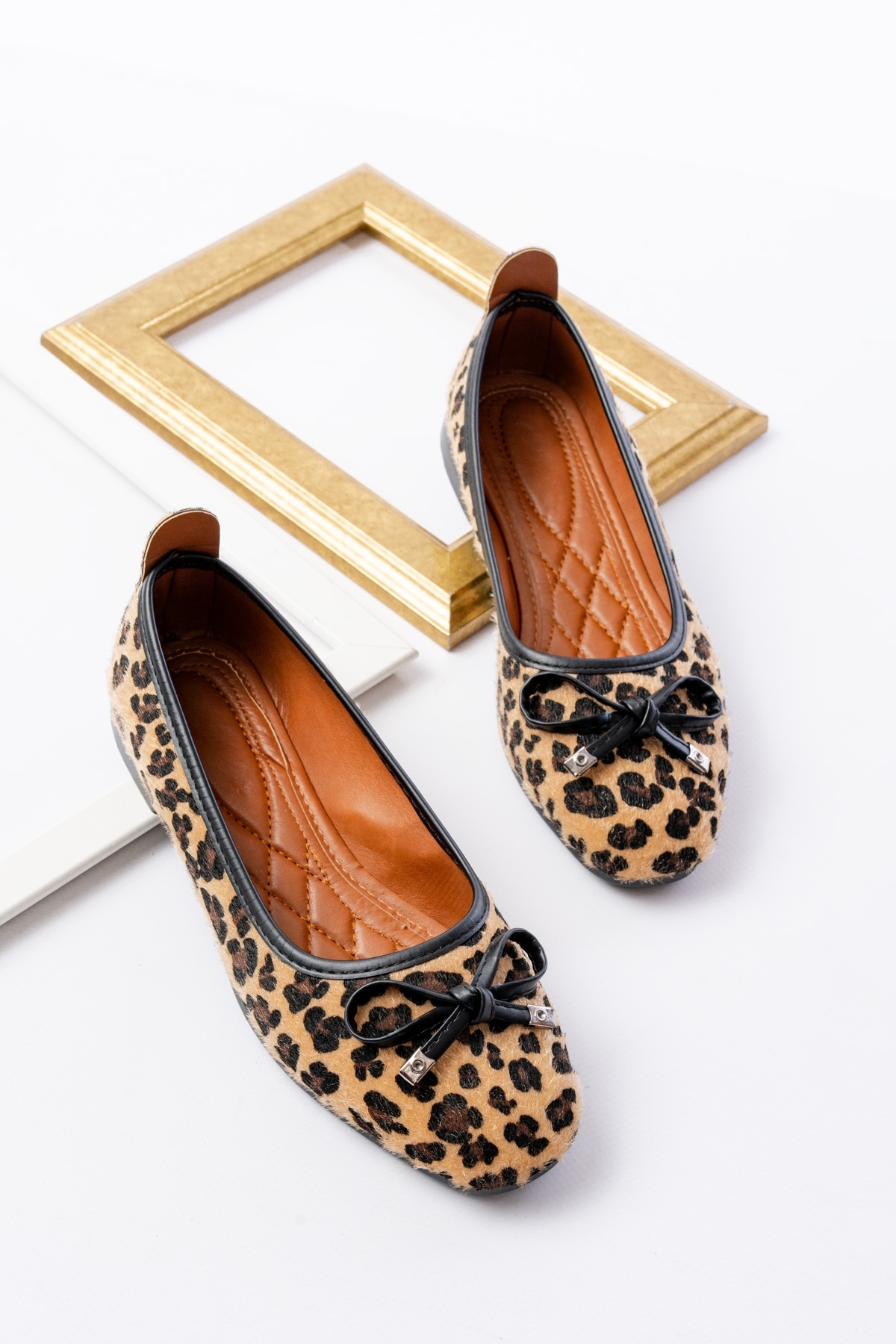 Potin Leopar Fiyonklu ( 2 cm) Oval Burunlu Günlük Kullanım Babet - Görsel 2