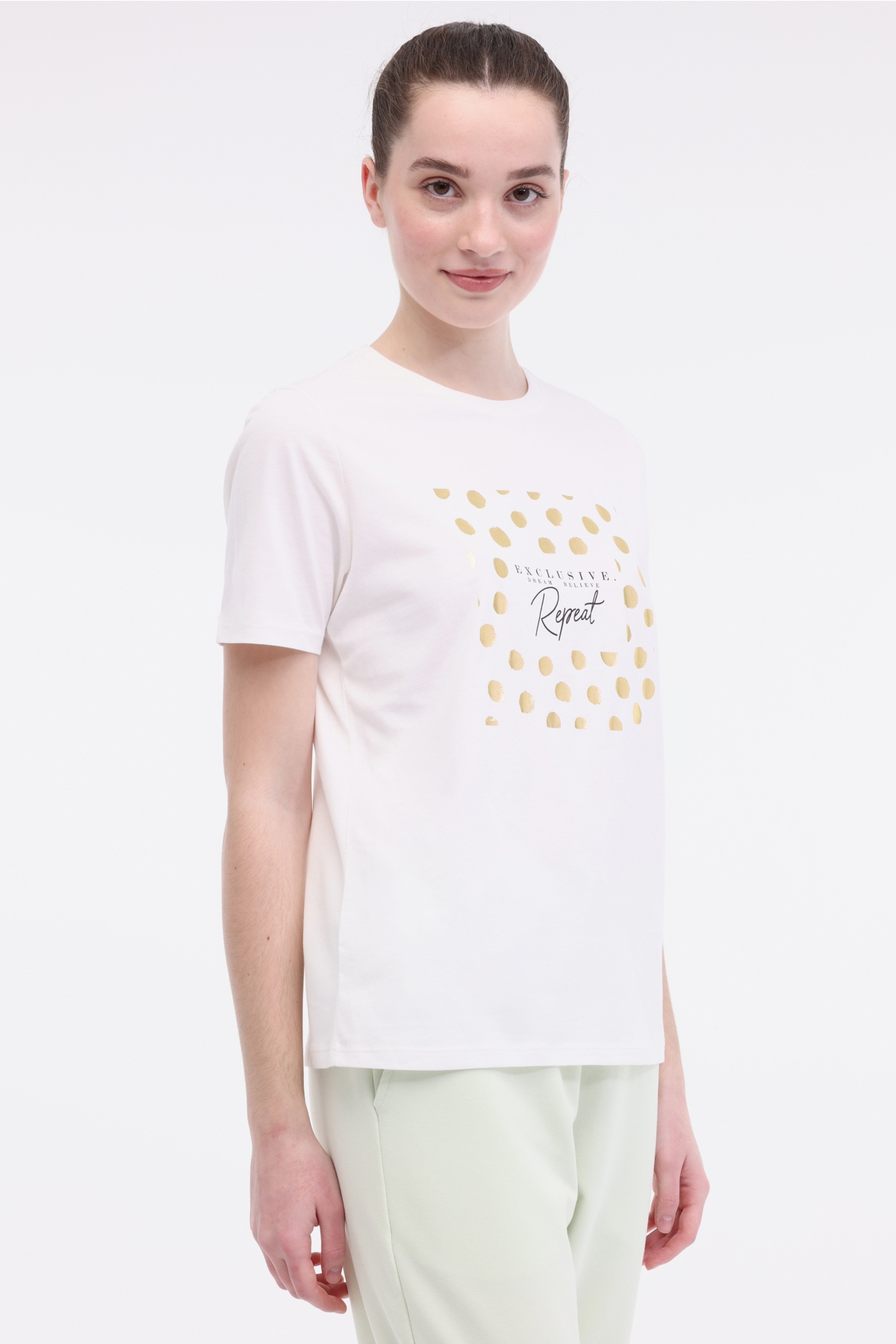 https://floimages.mncdn.com/media/catalog/product/25-05/05/101931865_m1.JPG