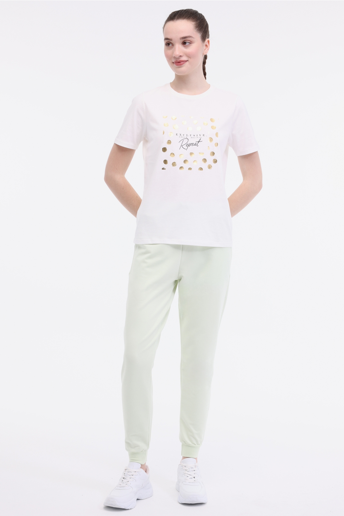 https://floimages.mncdn.com/media/catalog/product/25-05/05/101931865_m3.JPG