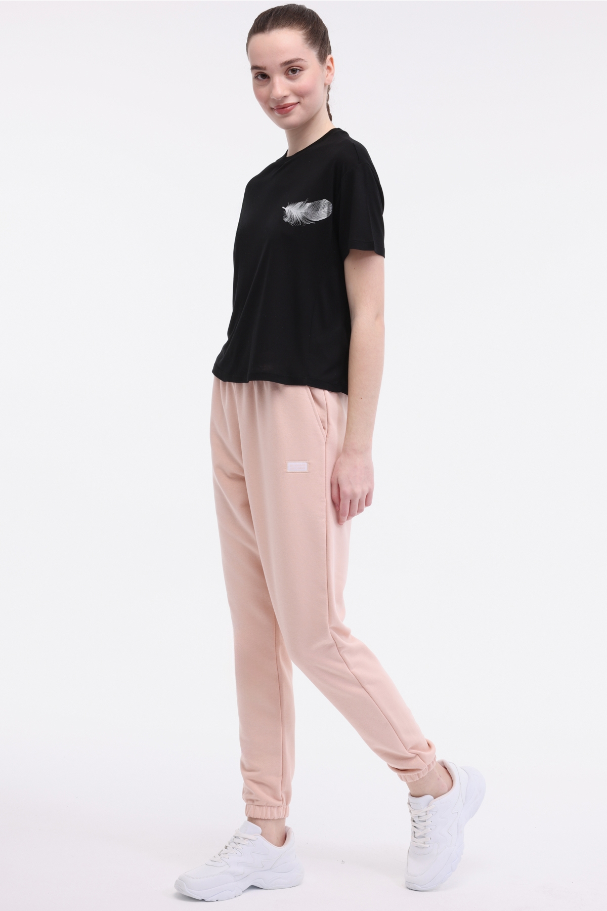 https://floimages.mncdn.com/media/catalog/product/25-05/05/101931885_m3.JPG