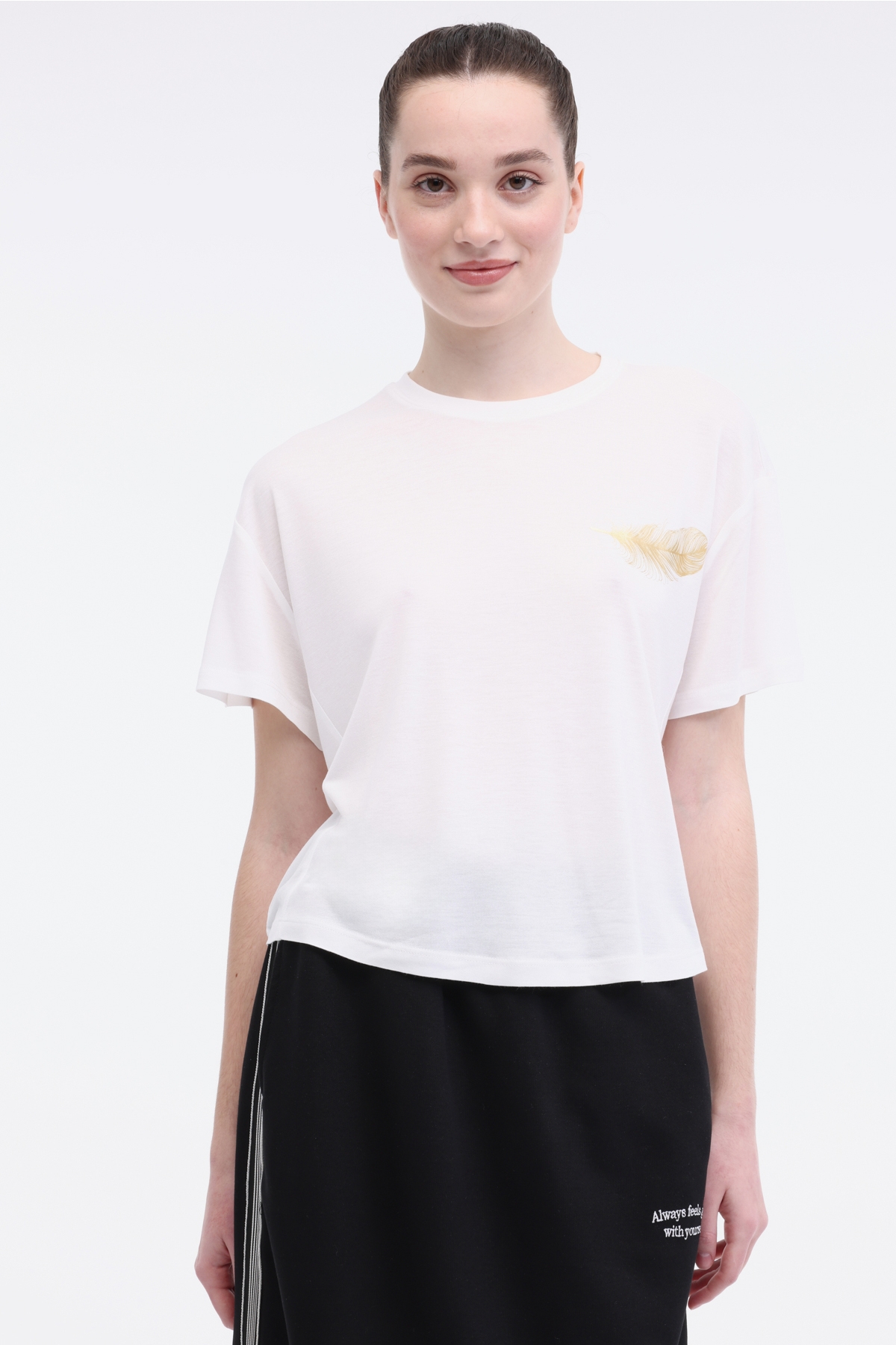 https://floimages.mncdn.com/media/catalog/product/25-05/05/101931886_m1.JPG