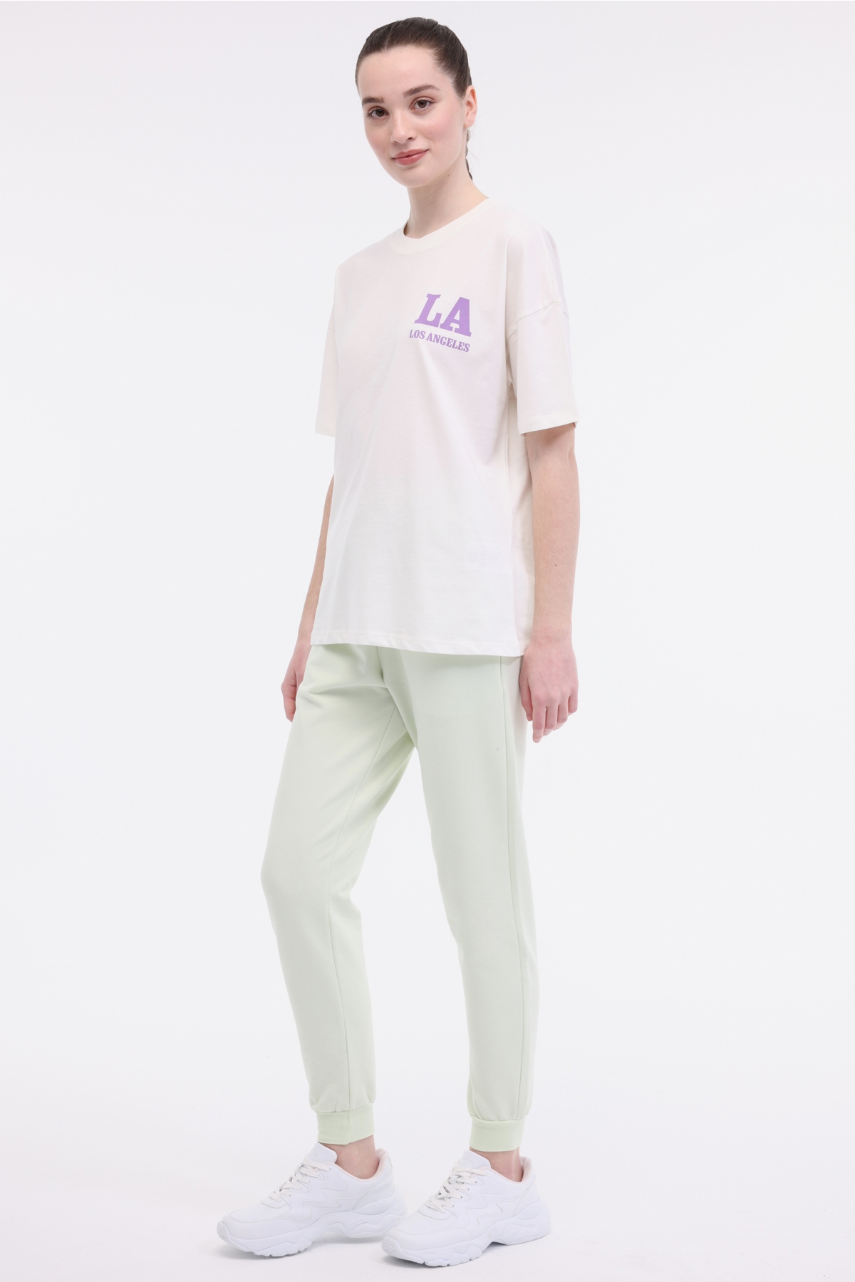 https://floimages.mncdn.com/media/catalog/product/25-05/05/101946698_m3.JPG