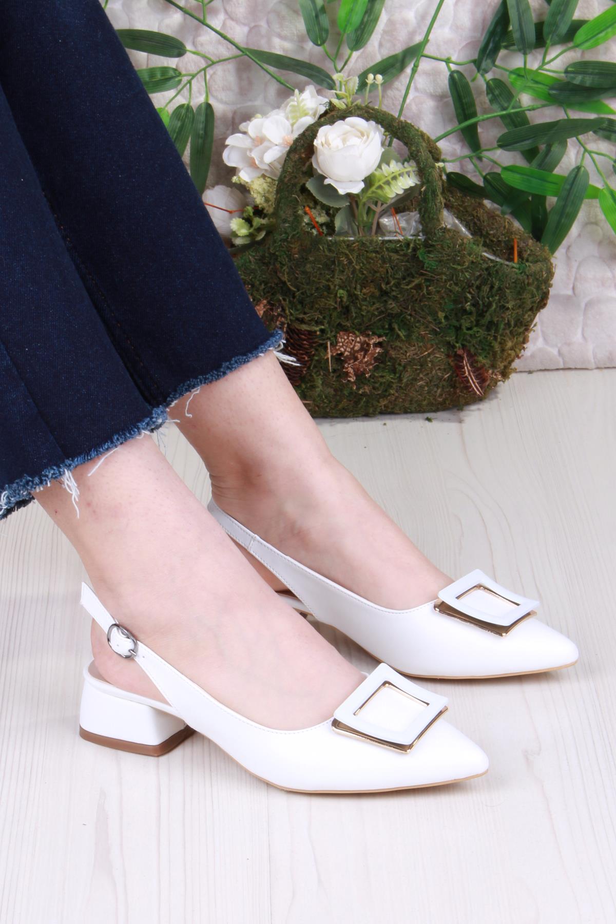 090-30130 Arkası Açık Toka Detaylı Alçak Topuk Kadın Ayakkabı - Görsel 2