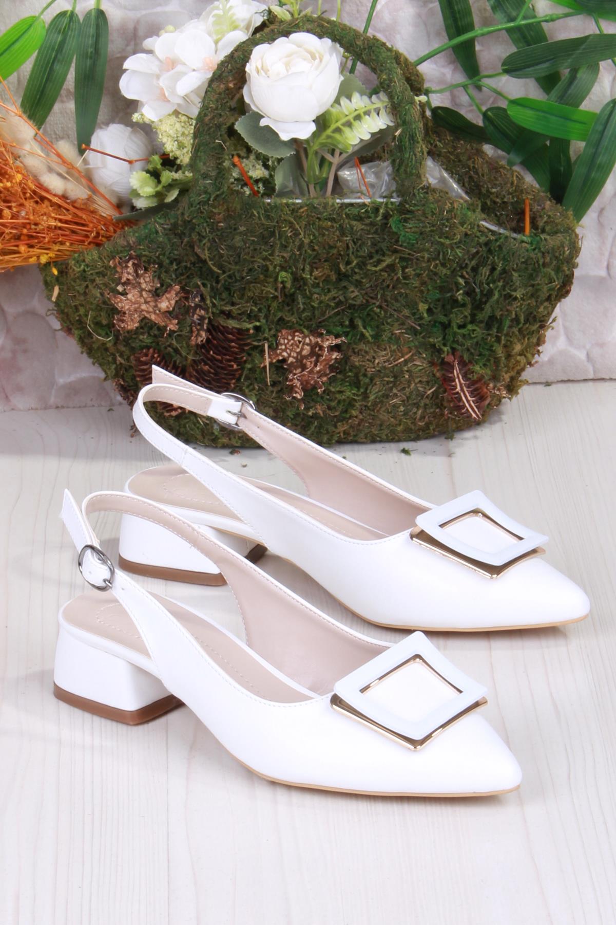 090-30130 Arkası Açık Toka Detaylı Alçak Topuk Kadın Ayakkabı - Görsel 4