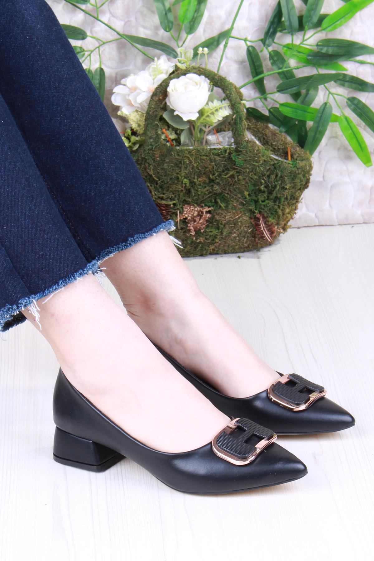 090-305 Toka Detaylı Alçak Topuk Kadın Ayakkabı - Görsel 2