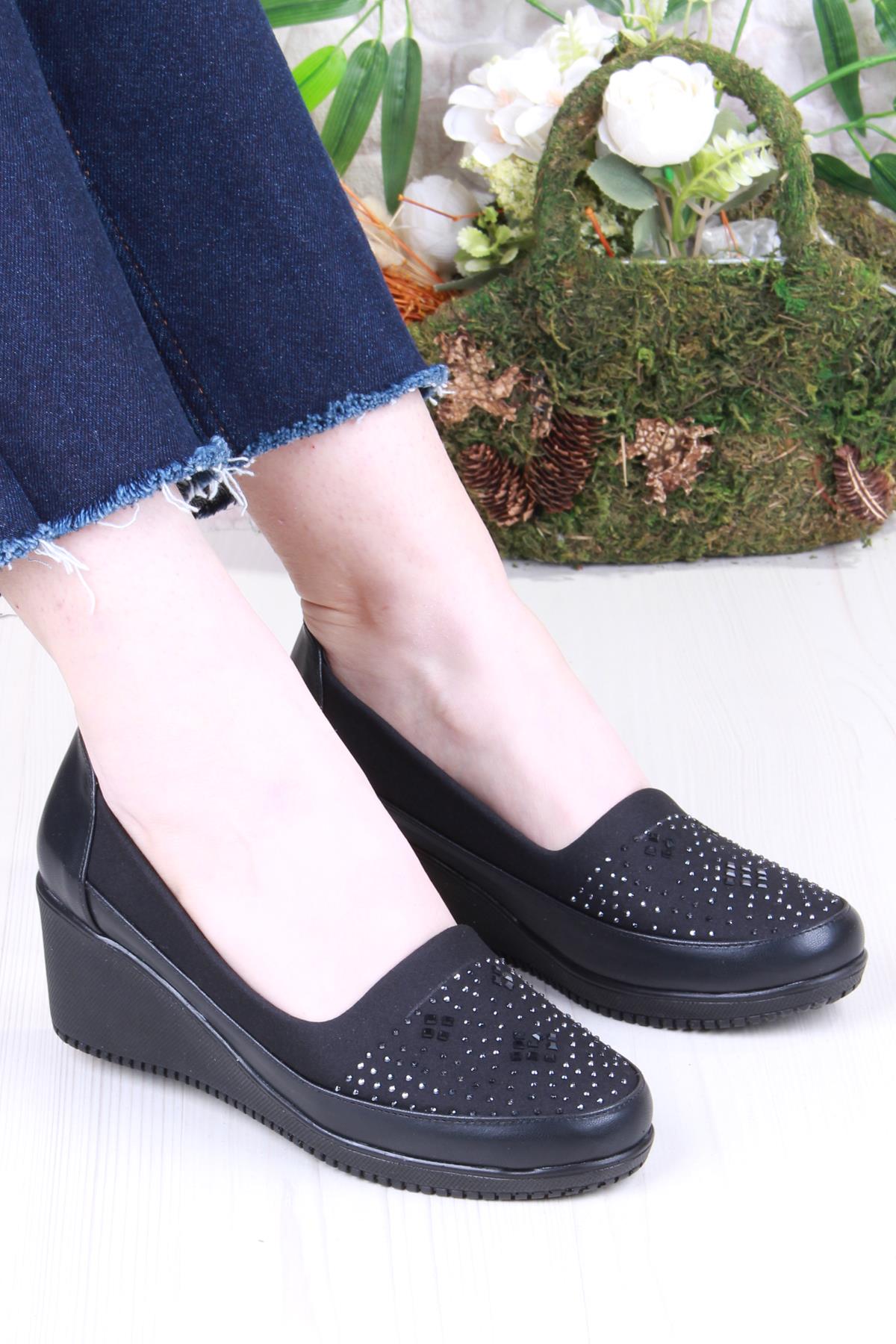 Sdf B-01 Siyah Hafif Taş Baskılı Dolgu Taban Şık Kadın Günlük Ayakkabı - Görsel 2