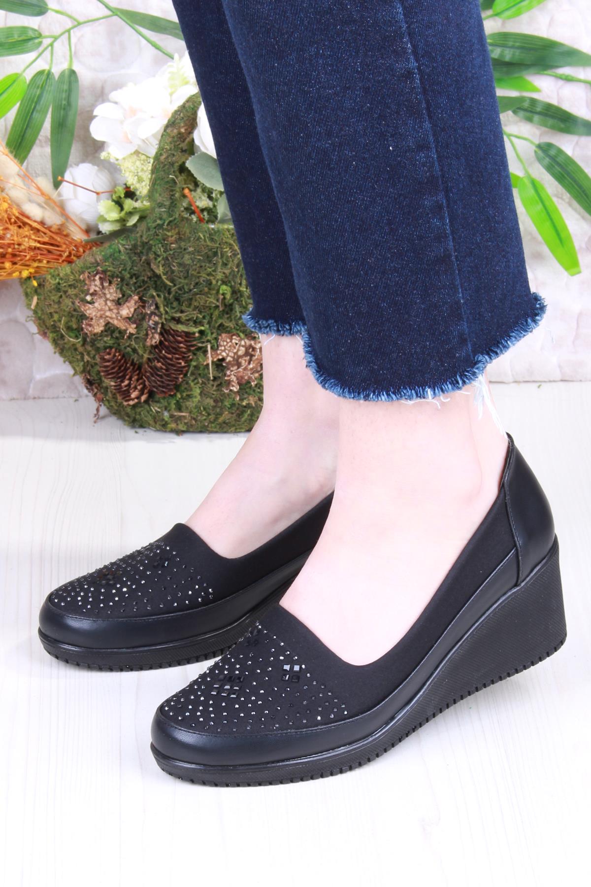 Sdf B-01 Siyah Hafif Taş Baskılı Dolgu Taban Şık Kadın Günlük Ayakkabı - Görsel 3