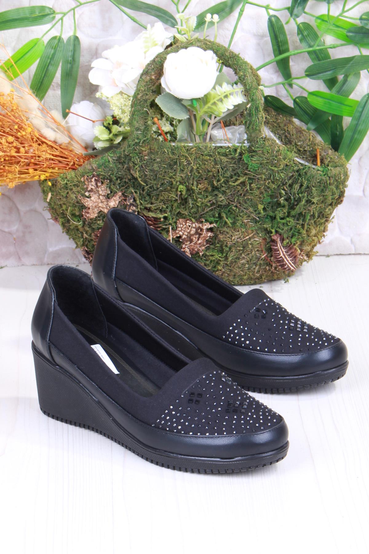 Sdf B-01 Siyah Hafif Taş Baskılı Dolgu Taban Şık Kadın Günlük Ayakkabı - Görsel 4