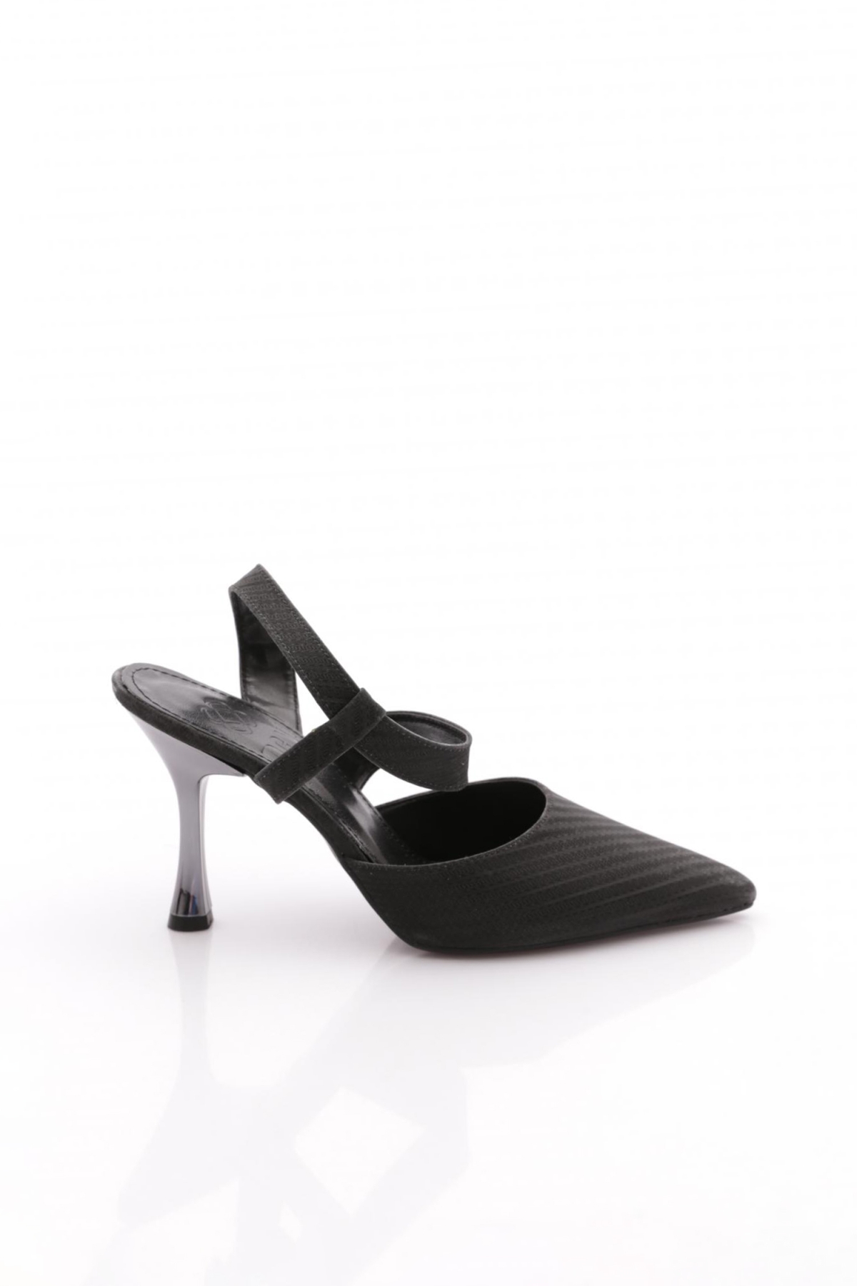 1002 Kadin Lastikli Arkasi Açik Sivri Burunlu İnce Topuklu Ayakkabi - Görsel 2