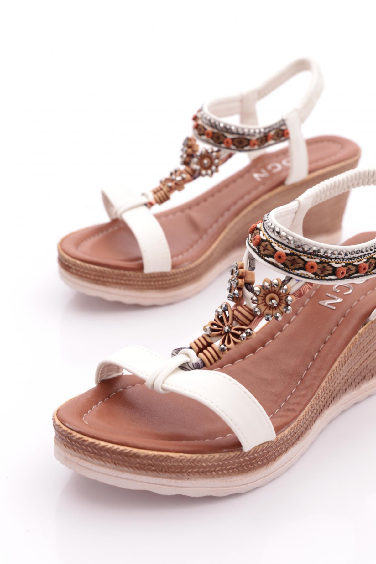 1041 Kadin Yüksek Topuk Çiçek Ve Kelebek Desenli Sandalet - Görsel 5