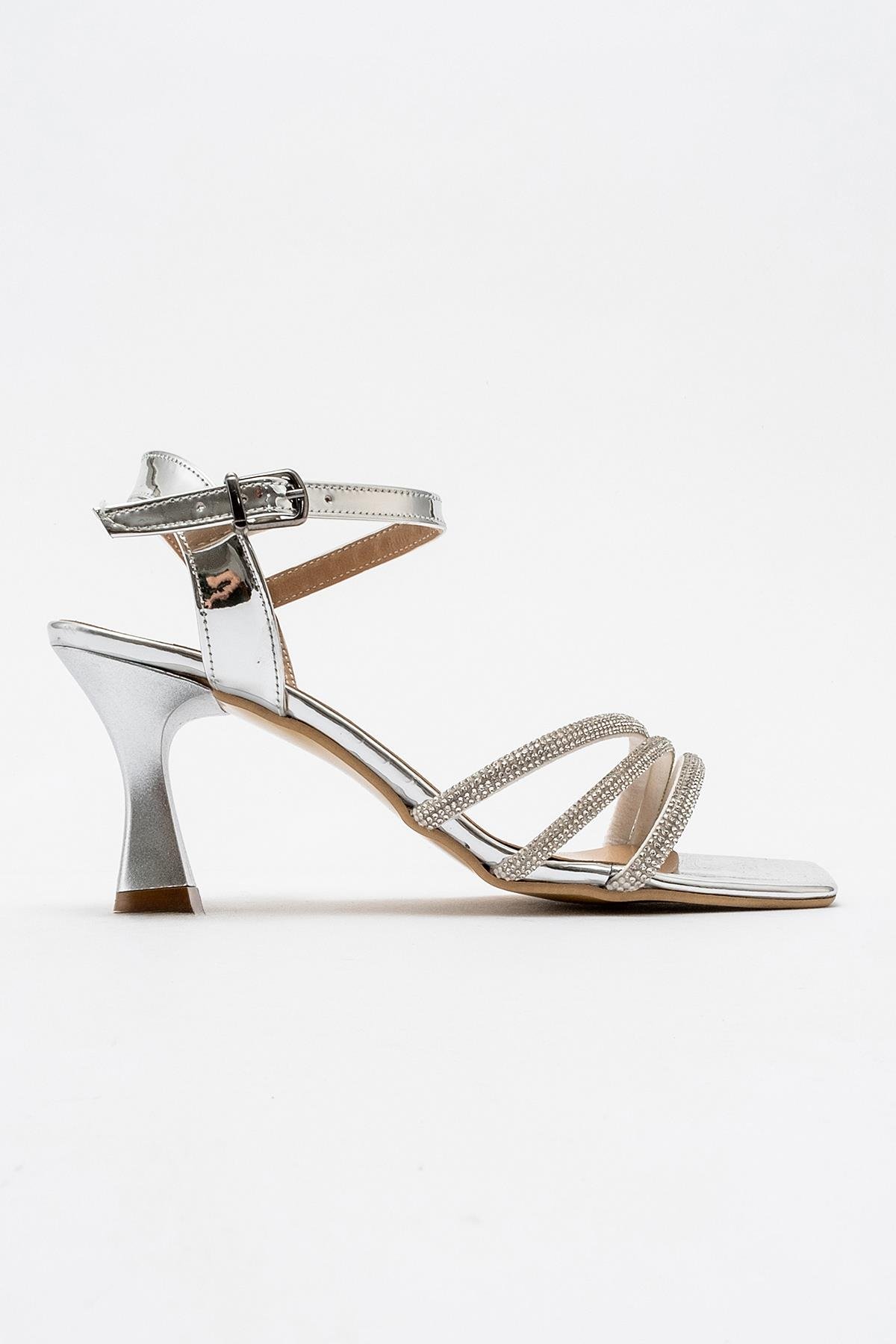 Kadın Küt Burunlu GÜMÜŞ AYNA - Görsel 3