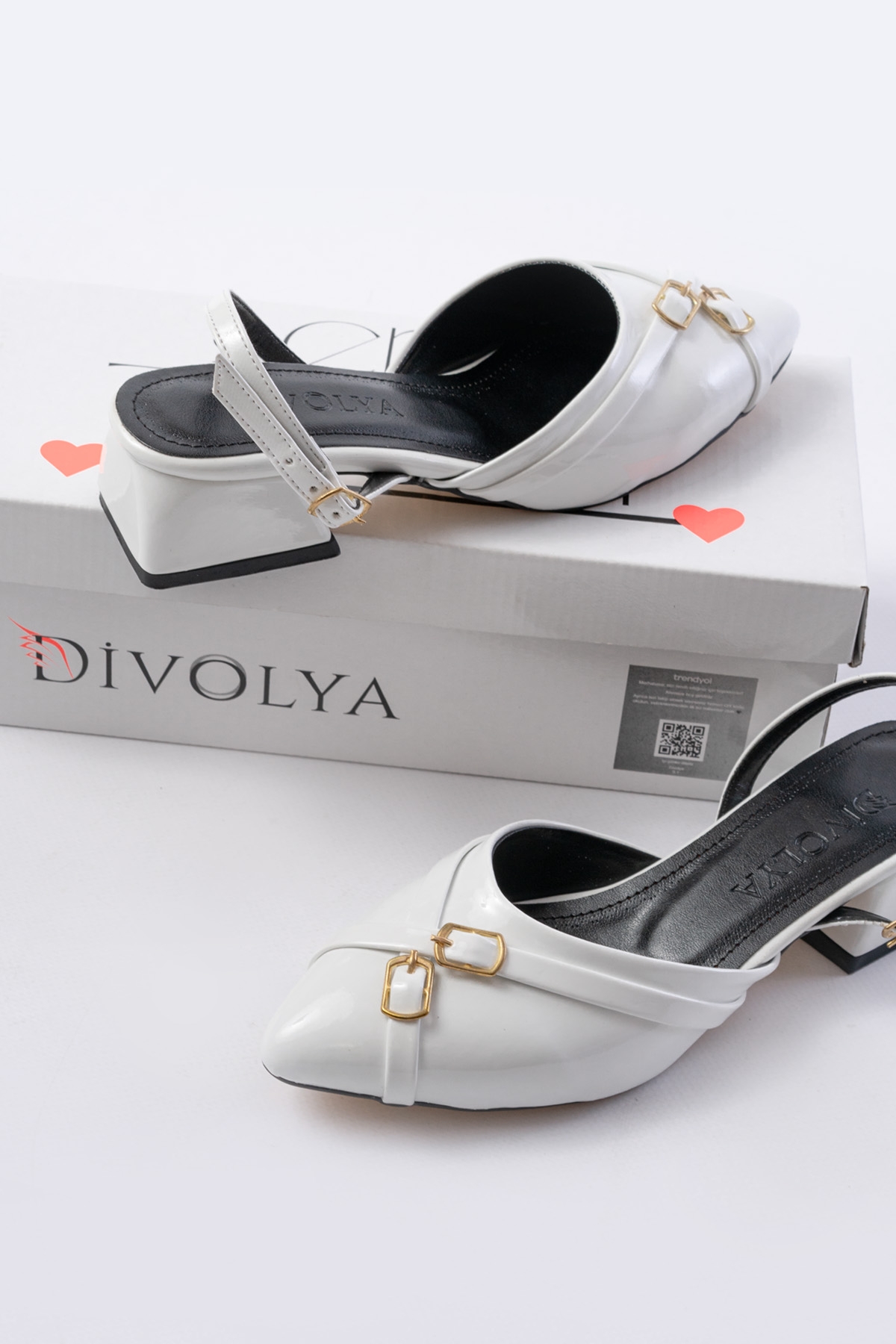 Gabriel Beyaz Rugan Çapraz Tokalı (4 cm Topuklu) Sivri Burun Babet Ayakkabı - Görsel 3