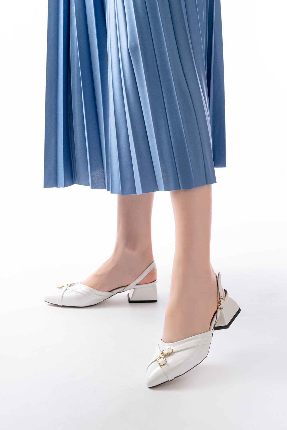 Gabriel Beyaz Rugan Çapraz Tokalı (4 cm Topuklu) Sivri Burun Babet Ayakkabı - Görsel 5