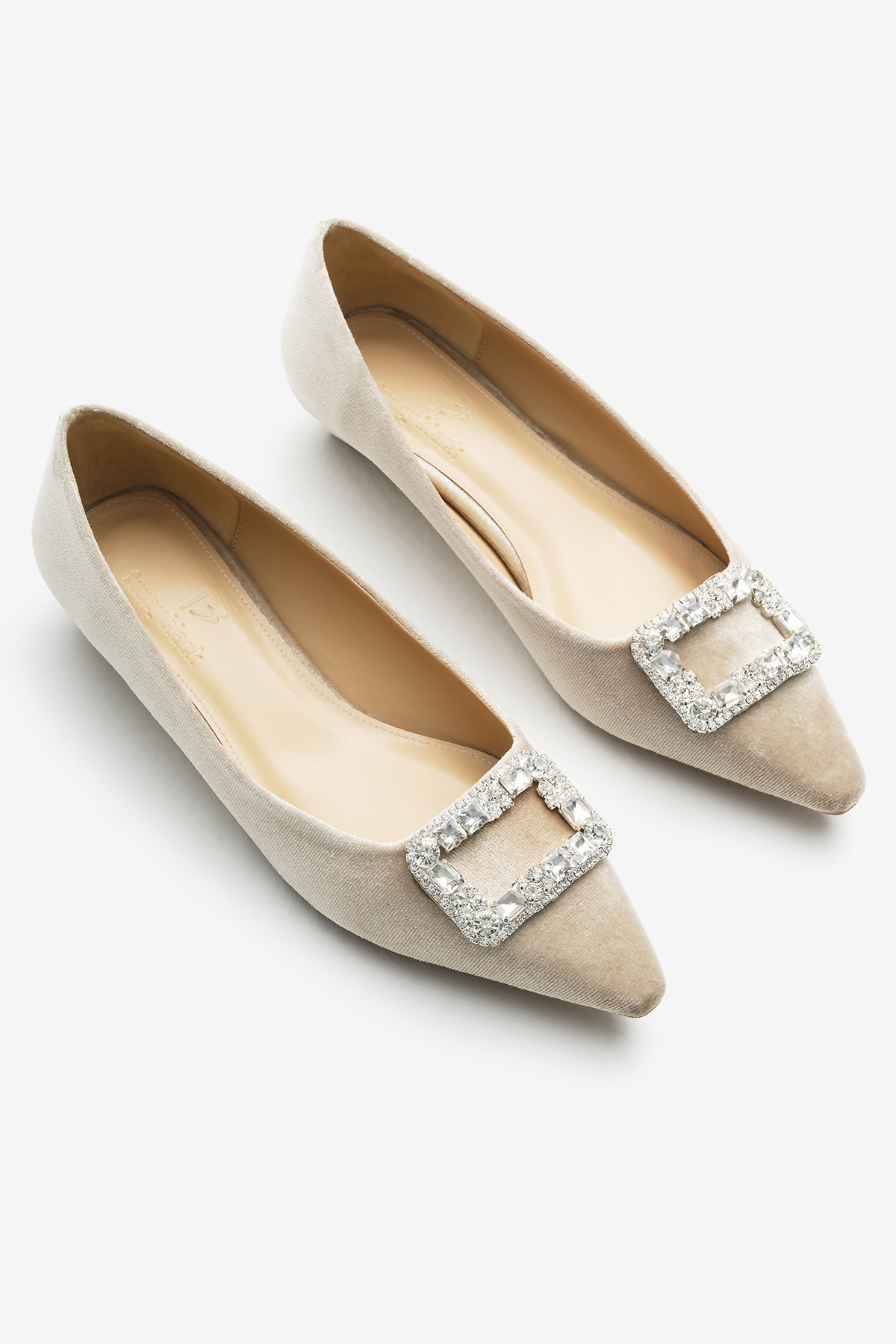 Kadın Bej Neolit Taban Taşlı Kare Toka Detaylı Sivri Burunlu Babet - Görsel 4