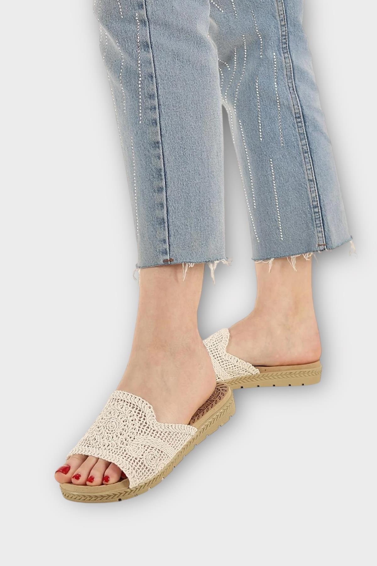 Kadın Örgülü Günlük Rahat Terlik BEYAZ - Görsel 3