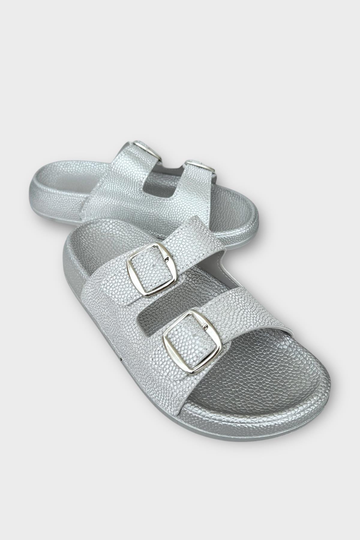 Kadın Simli Çift Bant Ayarlanabilr Tokalı Terlik GÜMÜŞ - Görsel 3
