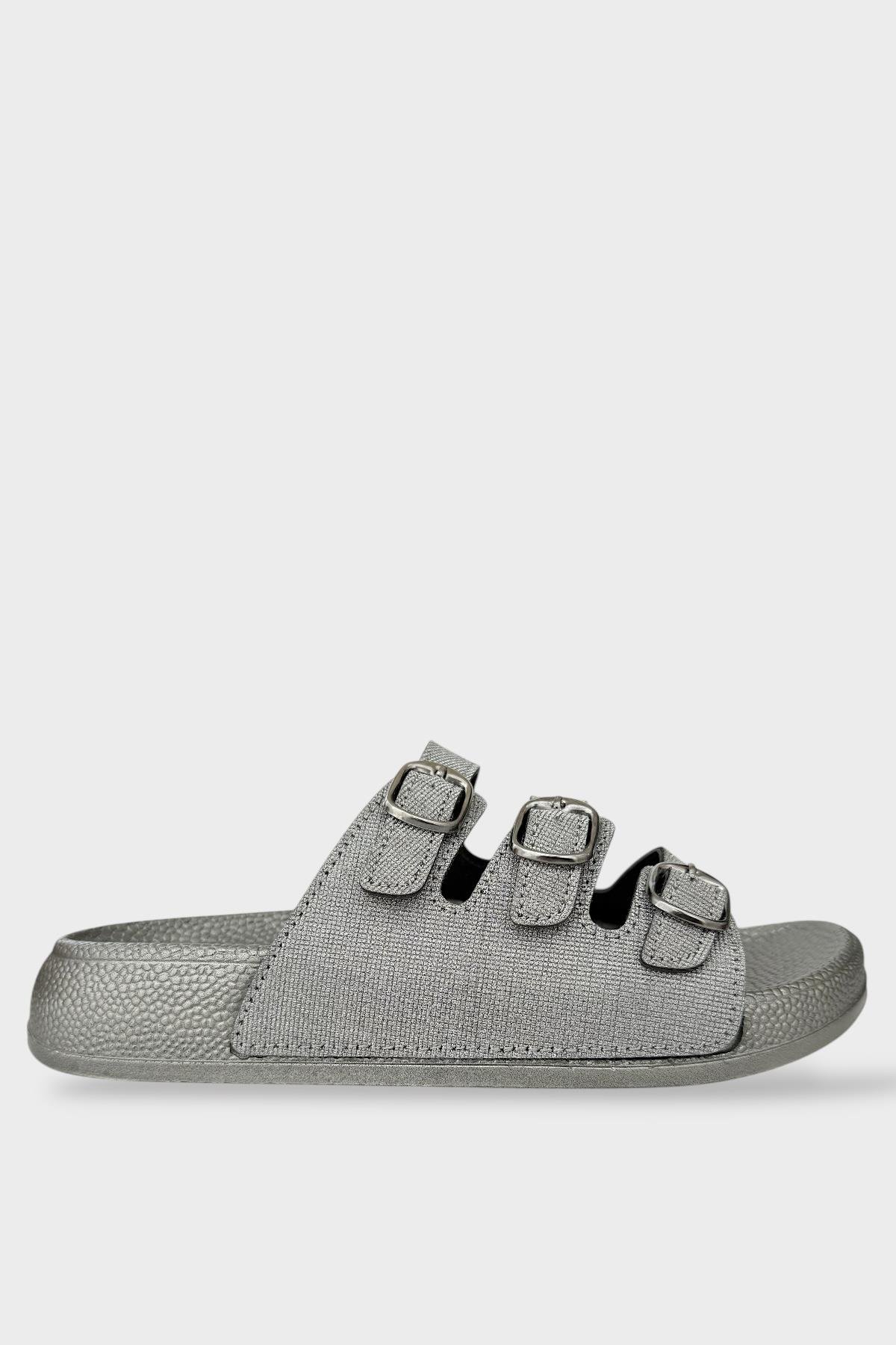 Kadın Üç Bant Ayarlanabilr Tokalı Terlik FÜME - Görsel 2