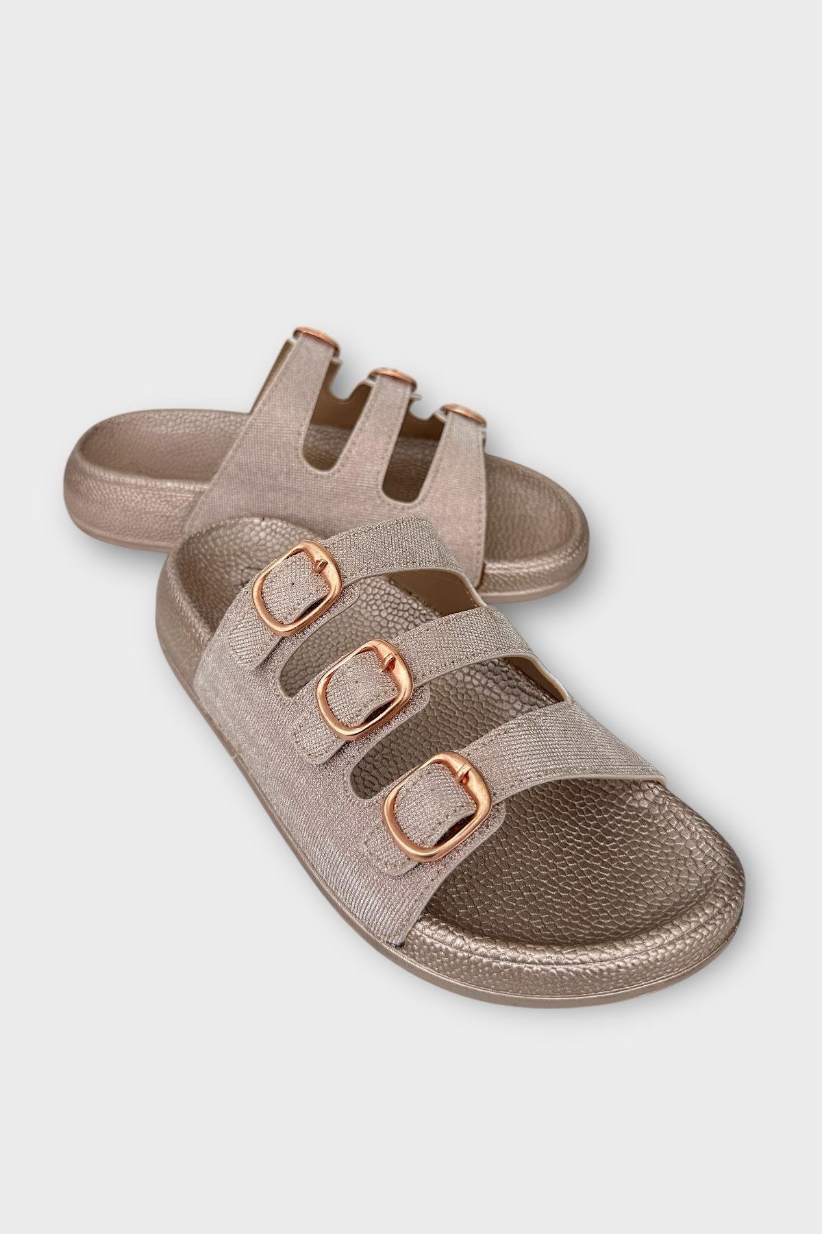 Kadın Üç Bant Ayarlanabilr Tokalı Terlik BRONZ - Görsel 3
