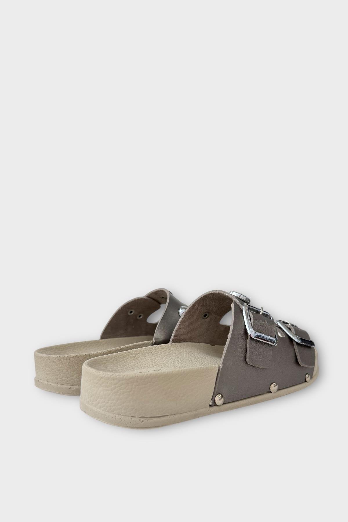 Kadın Çift Bantlı Toka Detaylı Günlük Konfor Terlik GÜMÜŞ - Görsel 6