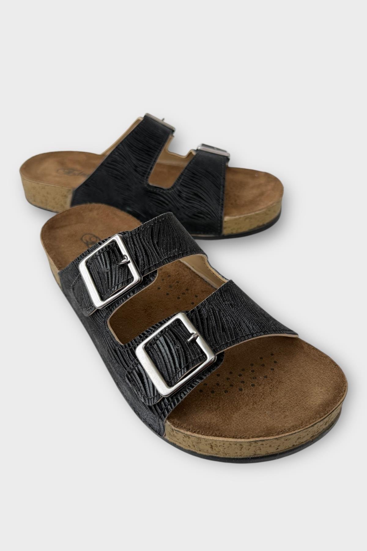 Kadın Günlük Terlik Ayarlanabililr Tokalı Çift Bantlı Şık Ortopedik Yazlık Ev Plaj Tatil Terliği SİYAH - Görsel 3