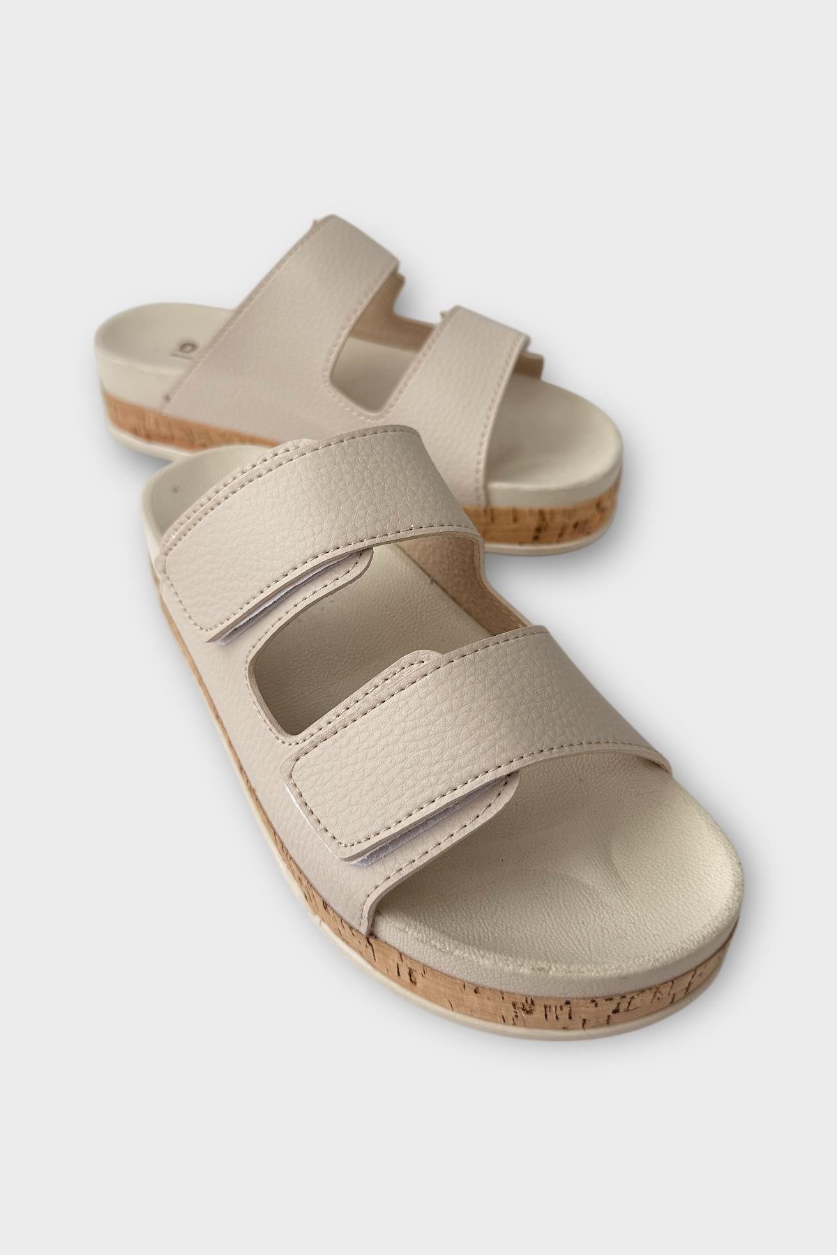 Kadın Günlük Terlik Kalın Taban Çift Bant Cırtlı Rahat Şık Yazlık Ev Plaj Tatil Terliği BEJ - Görsel 3