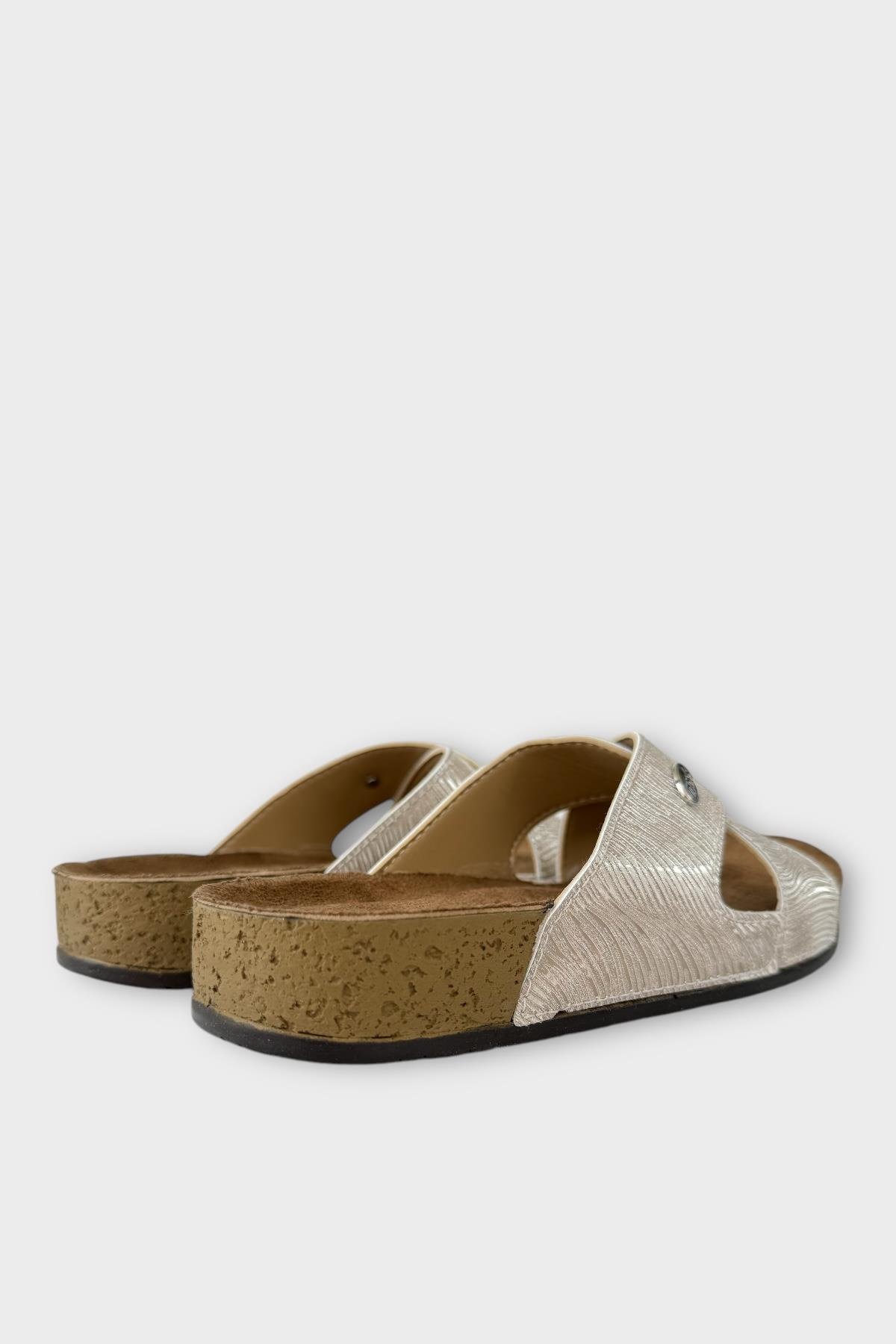 Kadın Günlük Terlik Çapraz Şık Ortopedik Yazlık Ev Plaj Tatil Terliği ALTIN - Görsel 6
