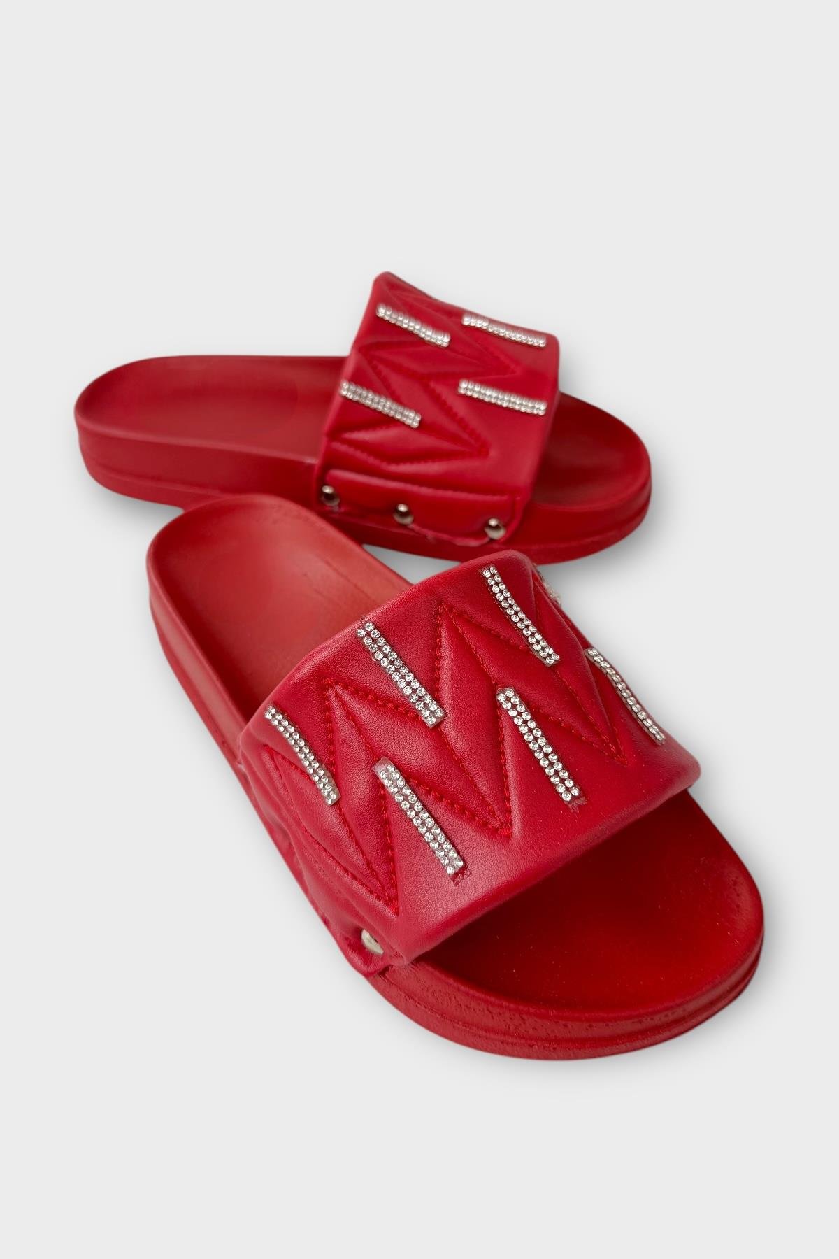 Kadın Günlük Terlik Yumuşak Hafif Taban Şık Ortopedik Yazlık Ev Plaj Tatil Terliği KIRMIZI - Görsel 3