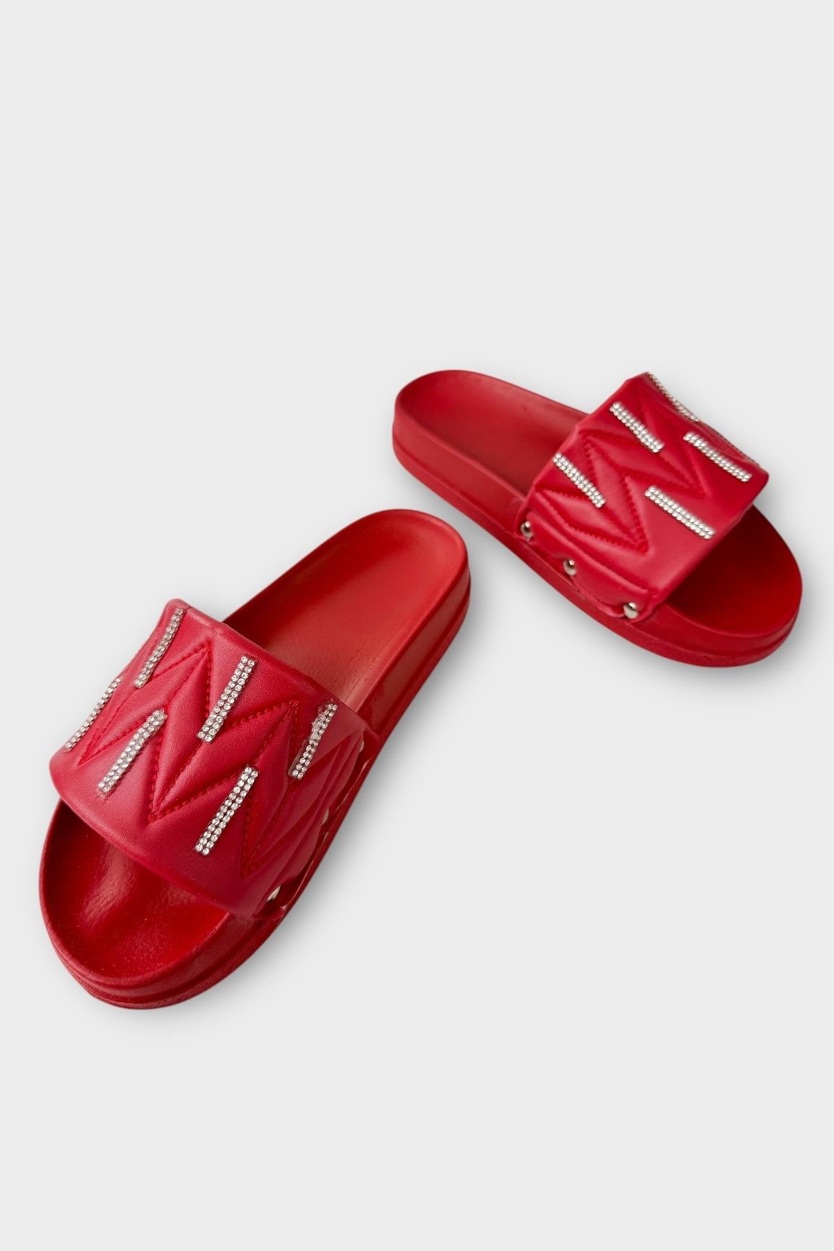 Kadın Günlük Terlik Yumuşak Hafif Taban Şık Ortopedik Yazlık Ev Plaj Tatil Terliği KIRMIZI - Görsel 4