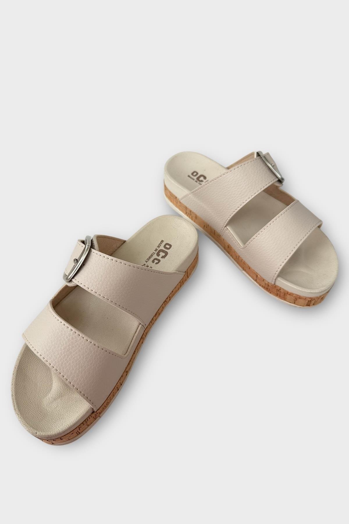 Kadın Günlük Terlik Kalın Taban Tokalı Rahat Şık Yazlık Ev Plaj Tatil Terliği BEJ - Görsel 4