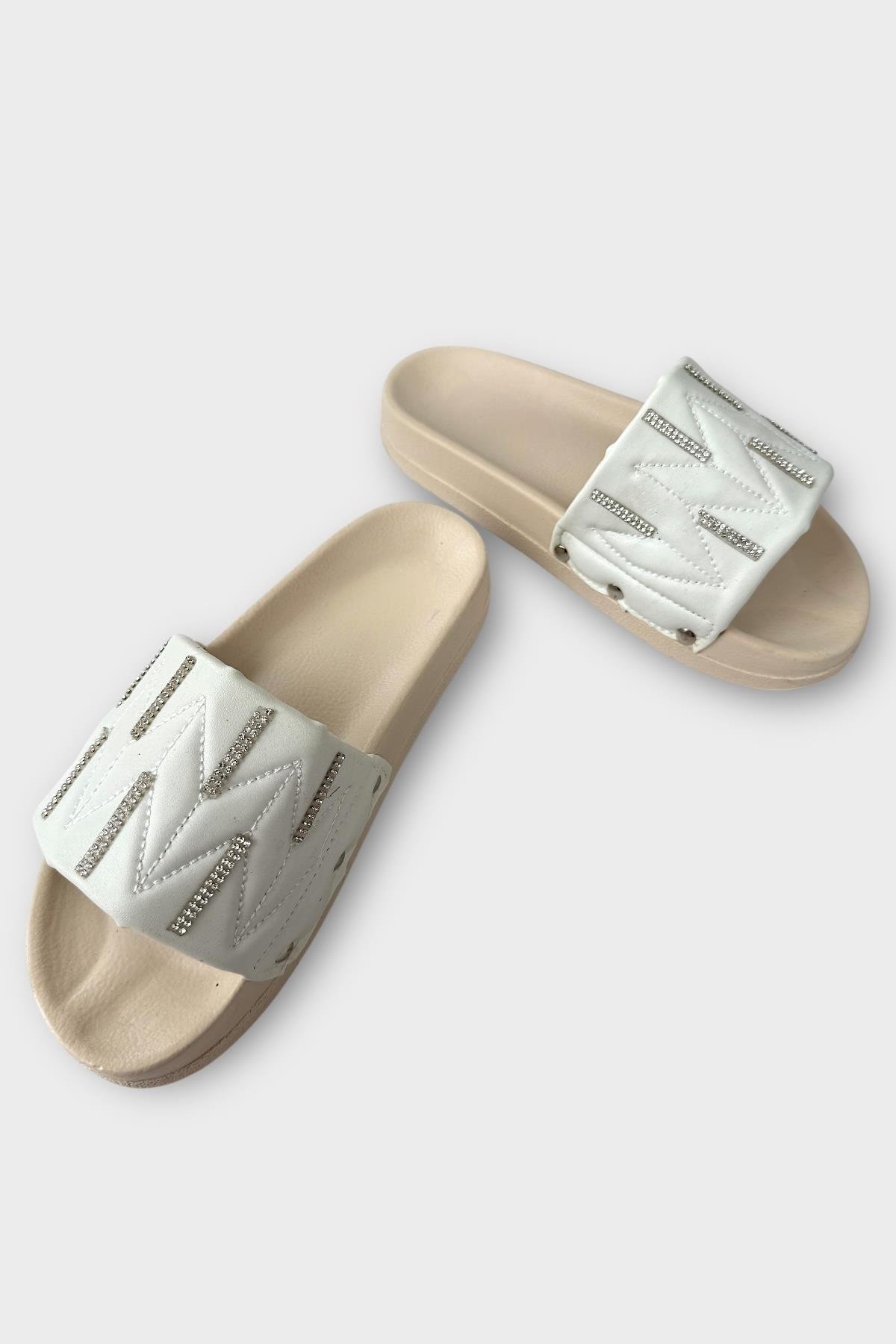 Kadın Günlük Terlik Yumuşak Hafif Taban Şık Ortopedik Yazlık Ev Plaj Tatil Terliği BEYAZ - Görsel 4